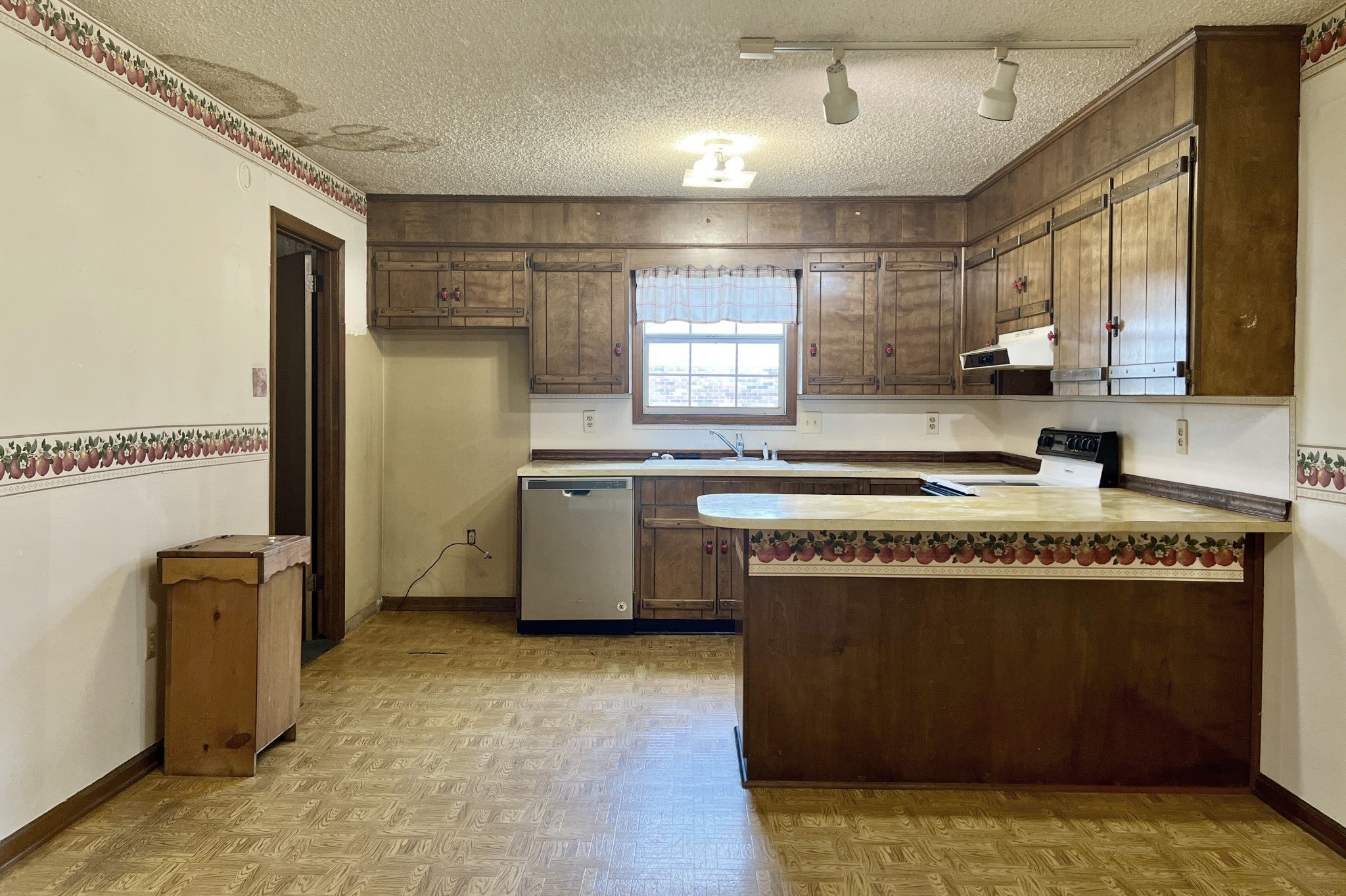 207 Spence Ln