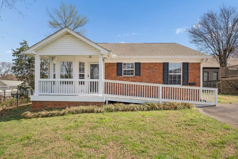 Photo of 2418C Abbott Martin Rd, Nashville, TN 37215 (MLS # 3180665)