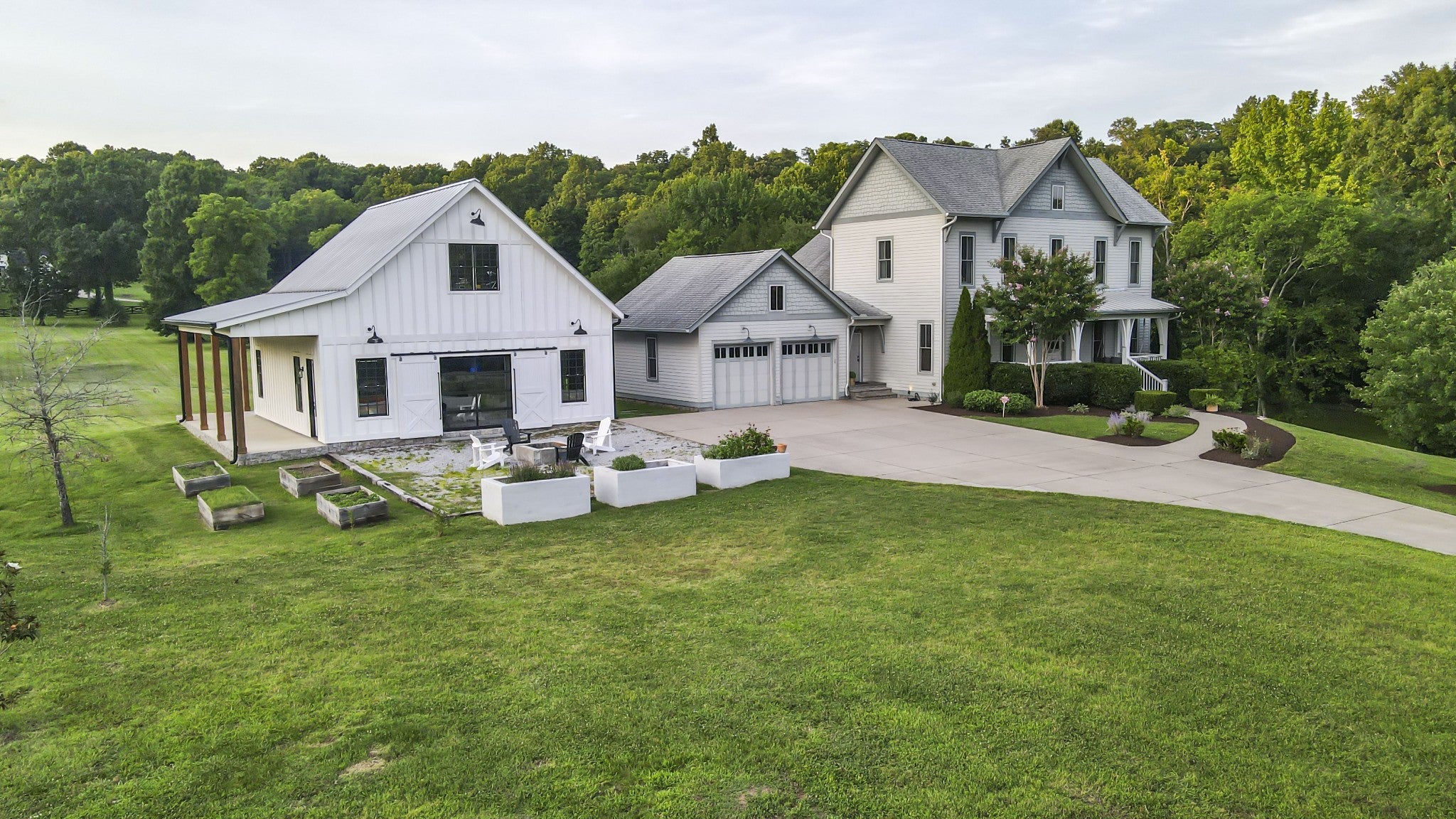 6502 Peytonsville Arno Rd, College Grove TN 37046 4-bed home, photo 4 of 60