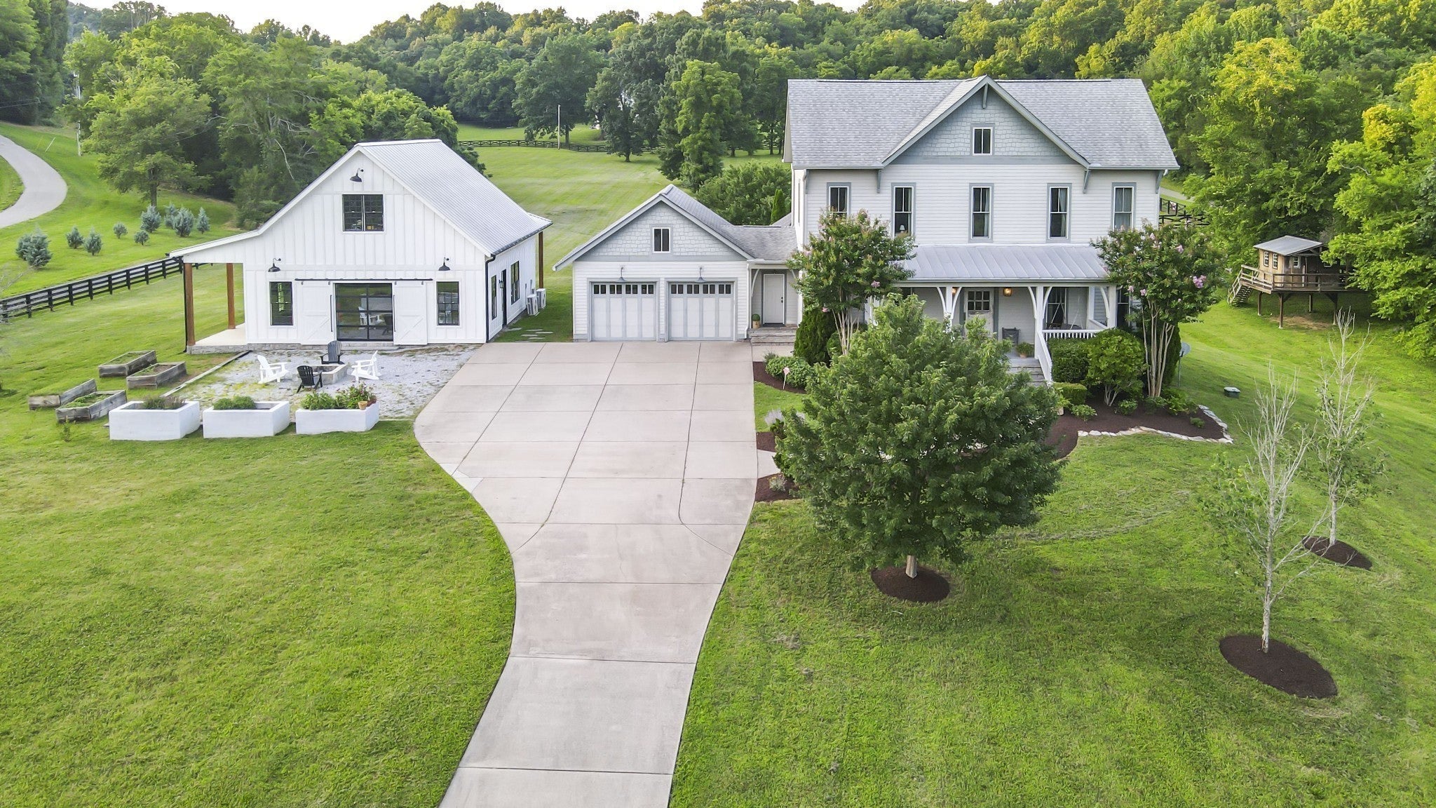 6502 Peytonsville Arno Rd, College Grove TN 37046 4-bed home, photo 3 of 60