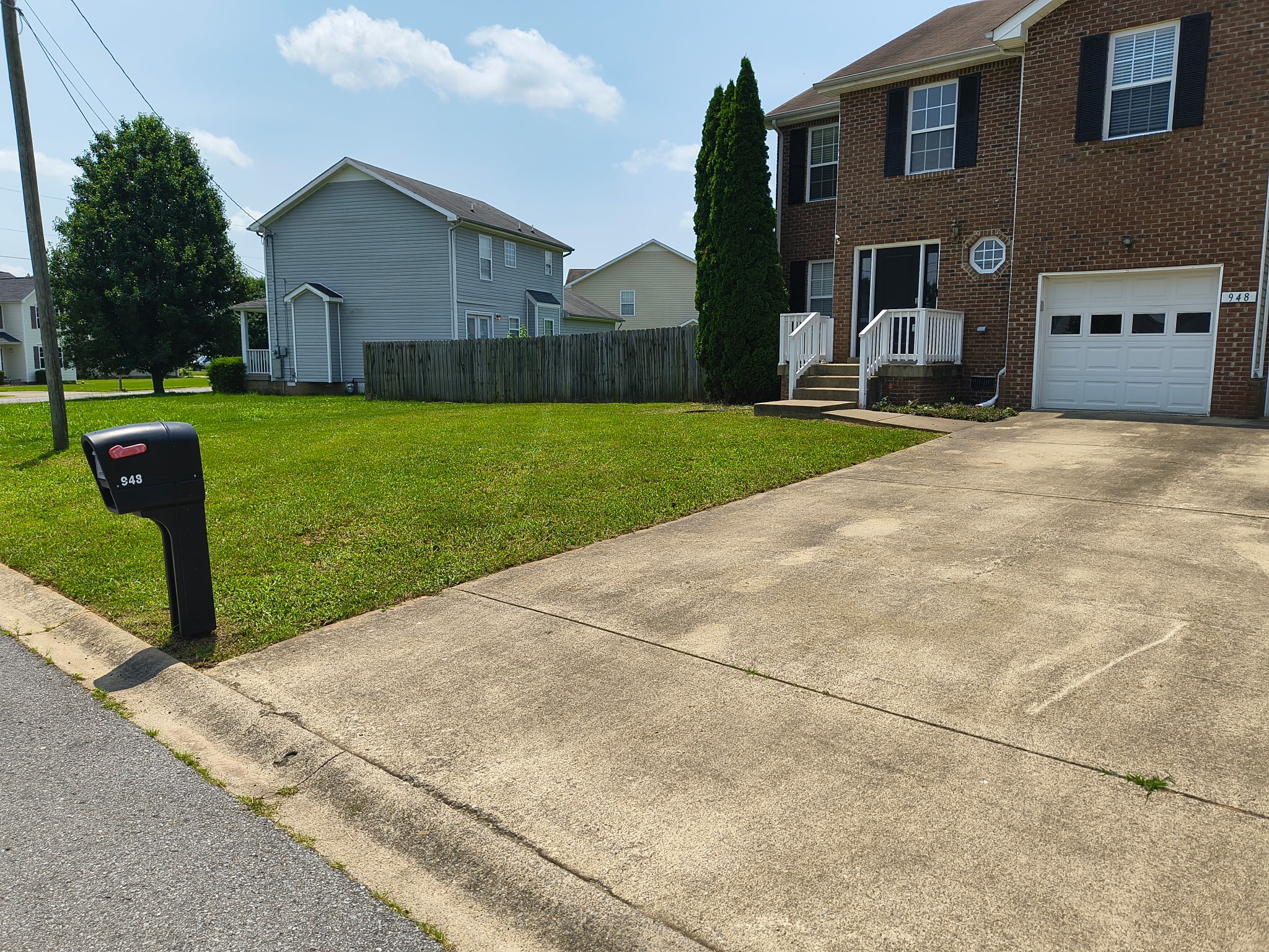948 Commission Dr