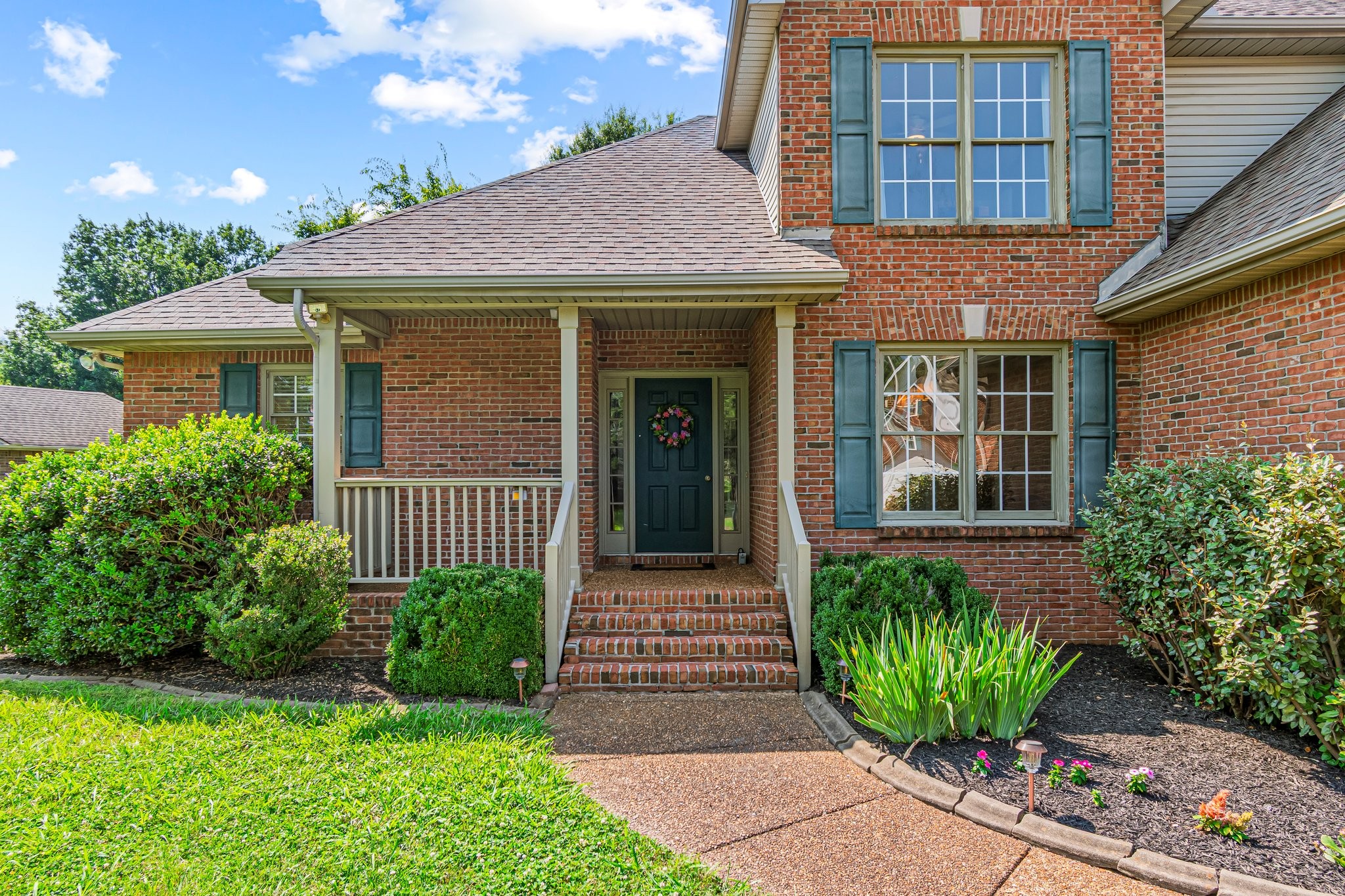 2415 Franklin Ln