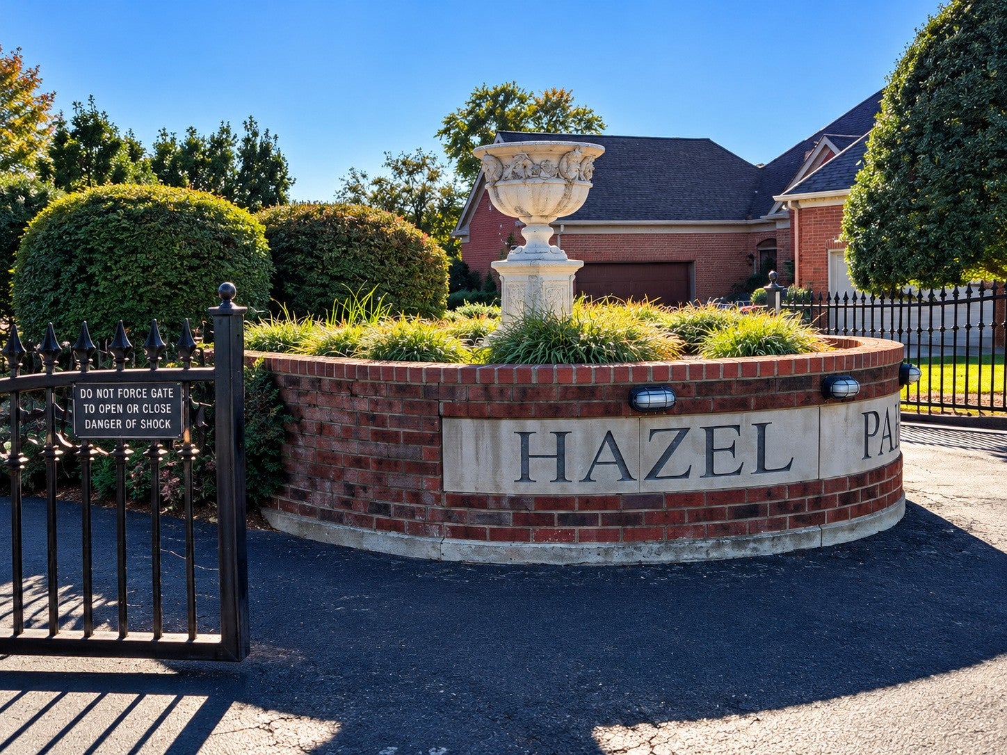 100 Carriage Way