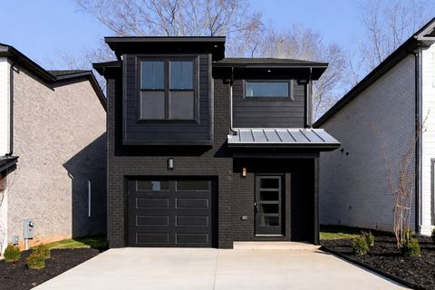 60 Dutch Dr Clarksville TN 37043