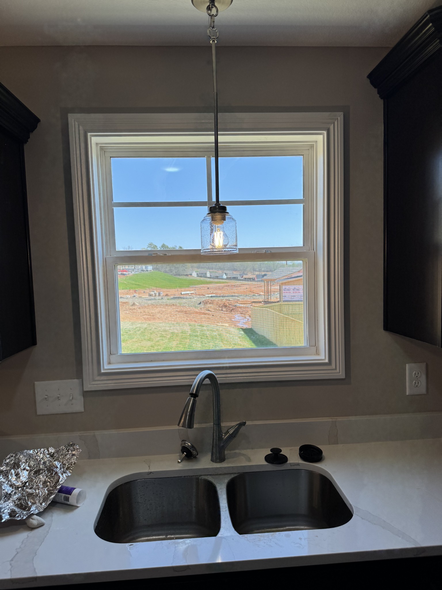 Clarksville, Tennessee 37040, United States, 5 Bedrooms Bedrooms, ,3 BathroomsBathrooms,Residential,Active,27998