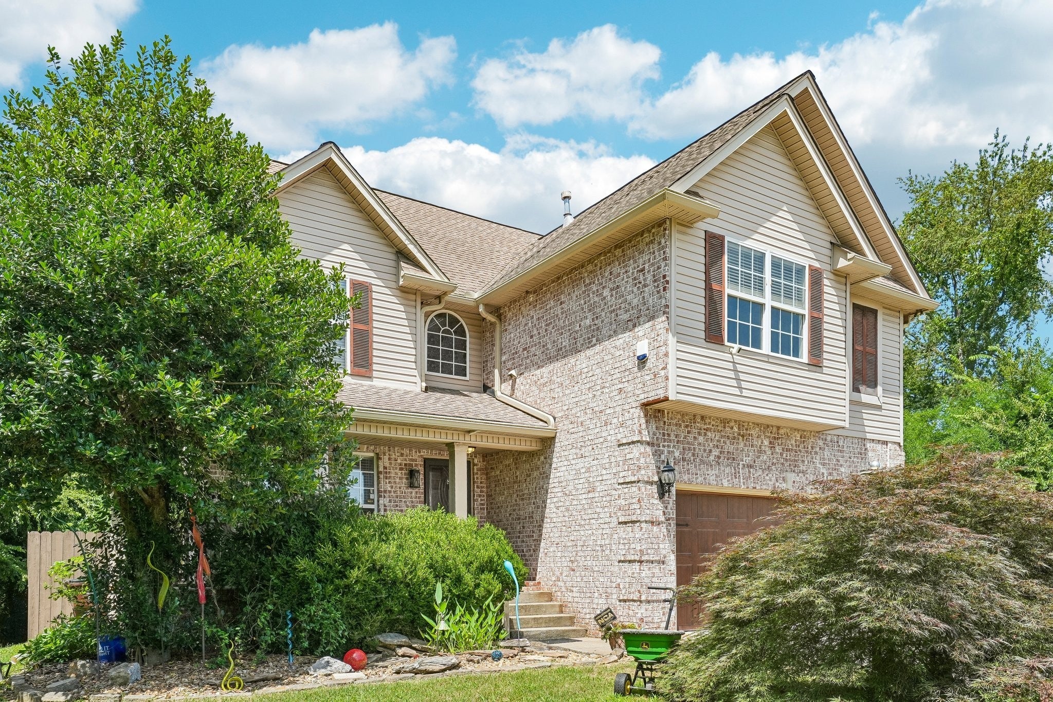 4-bed listing at 631 Keeton Ave Old Hickory, Old-Hickory