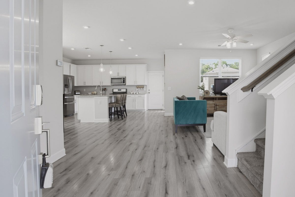 1209 Foxton Ln