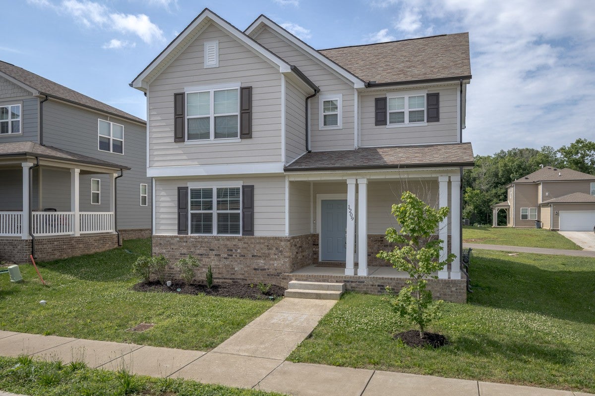 1209 Foxton Ln