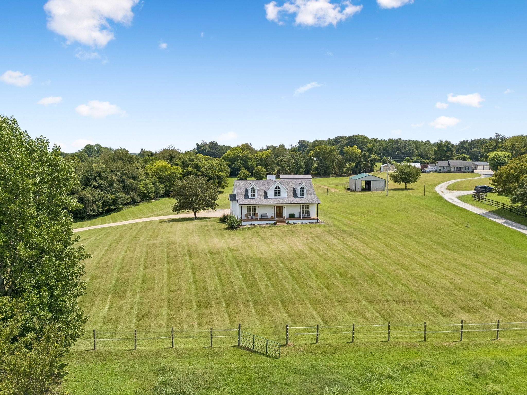 3695 Dobbin Rd