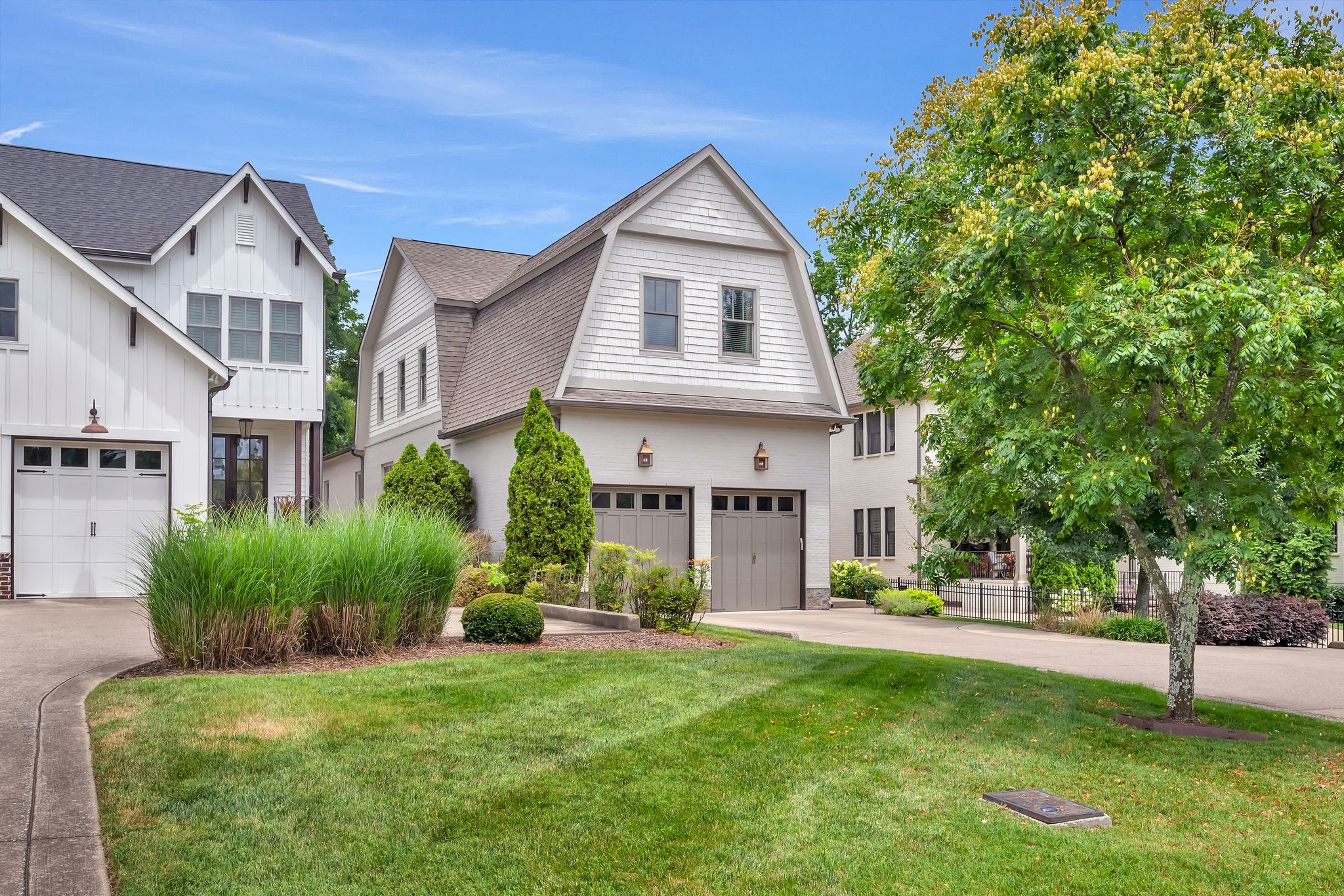 1112A BILTMORE DR