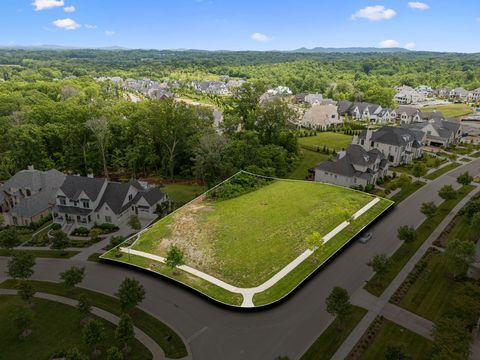 8601 Belladonna Dr College Grove TN 37046