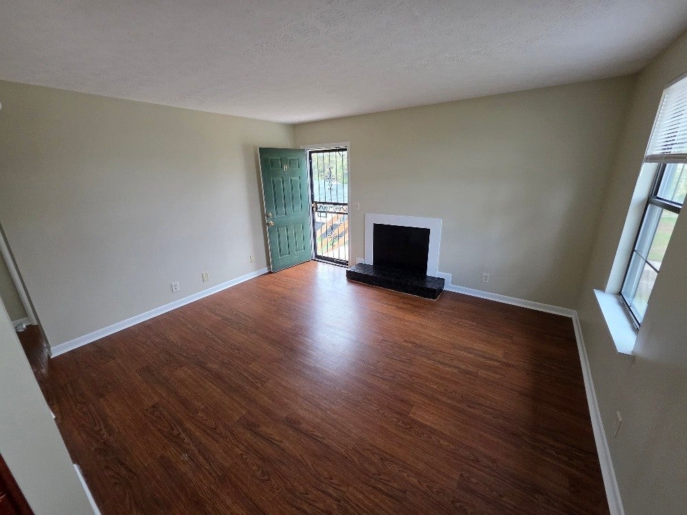 2-bed home for sale in Nashville, TN 37207, 1107 Westchester Drive D 1107 Westchester Drive D, Nashville TN 37207 2-bed home, photo 5 of 15