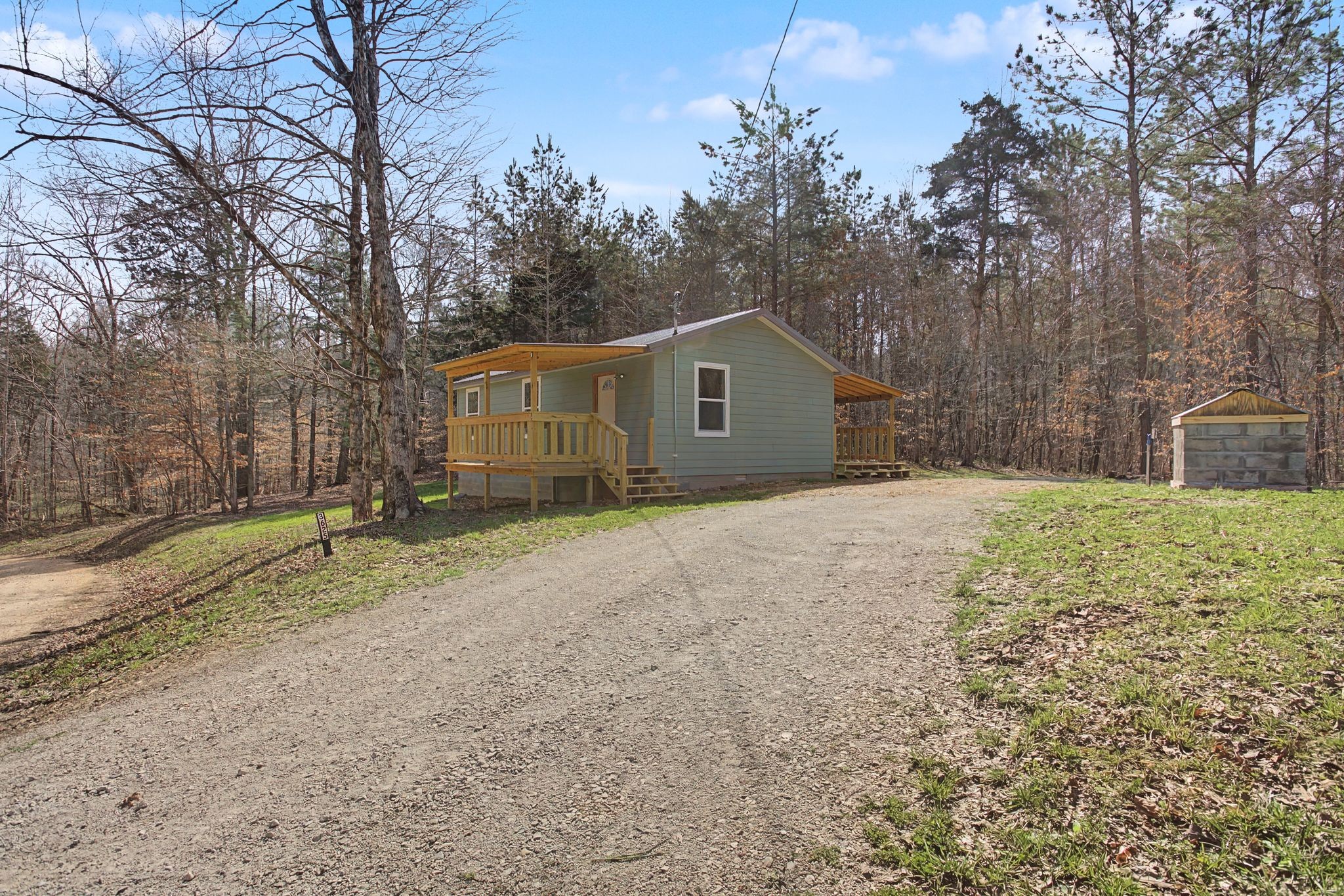 3625 Tumbling Creek Rd