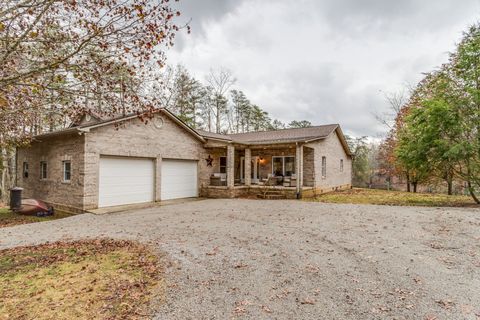 374 Eagle Lake Rd Coalmont TN 37313
