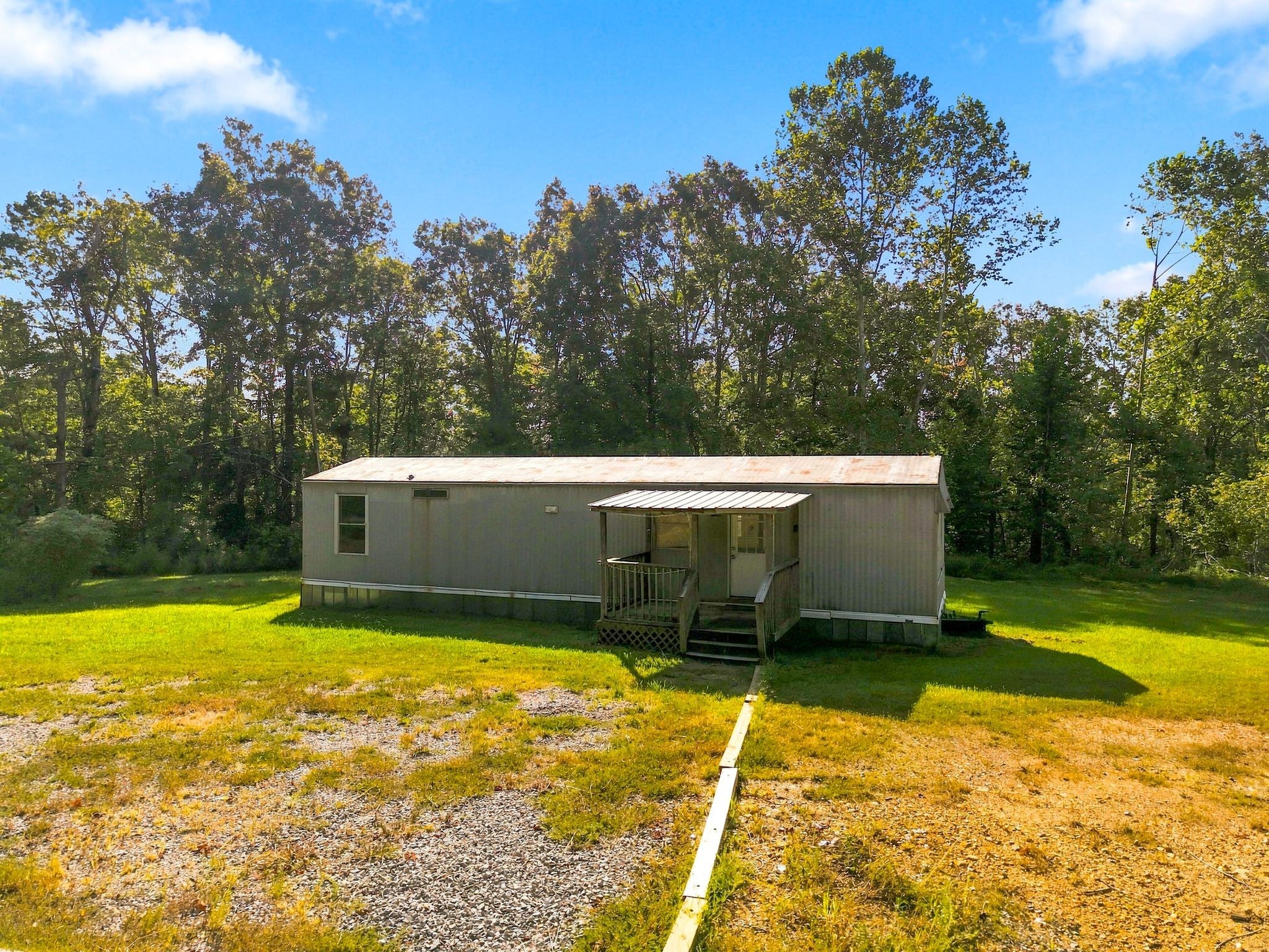 161 Oaktree Ln