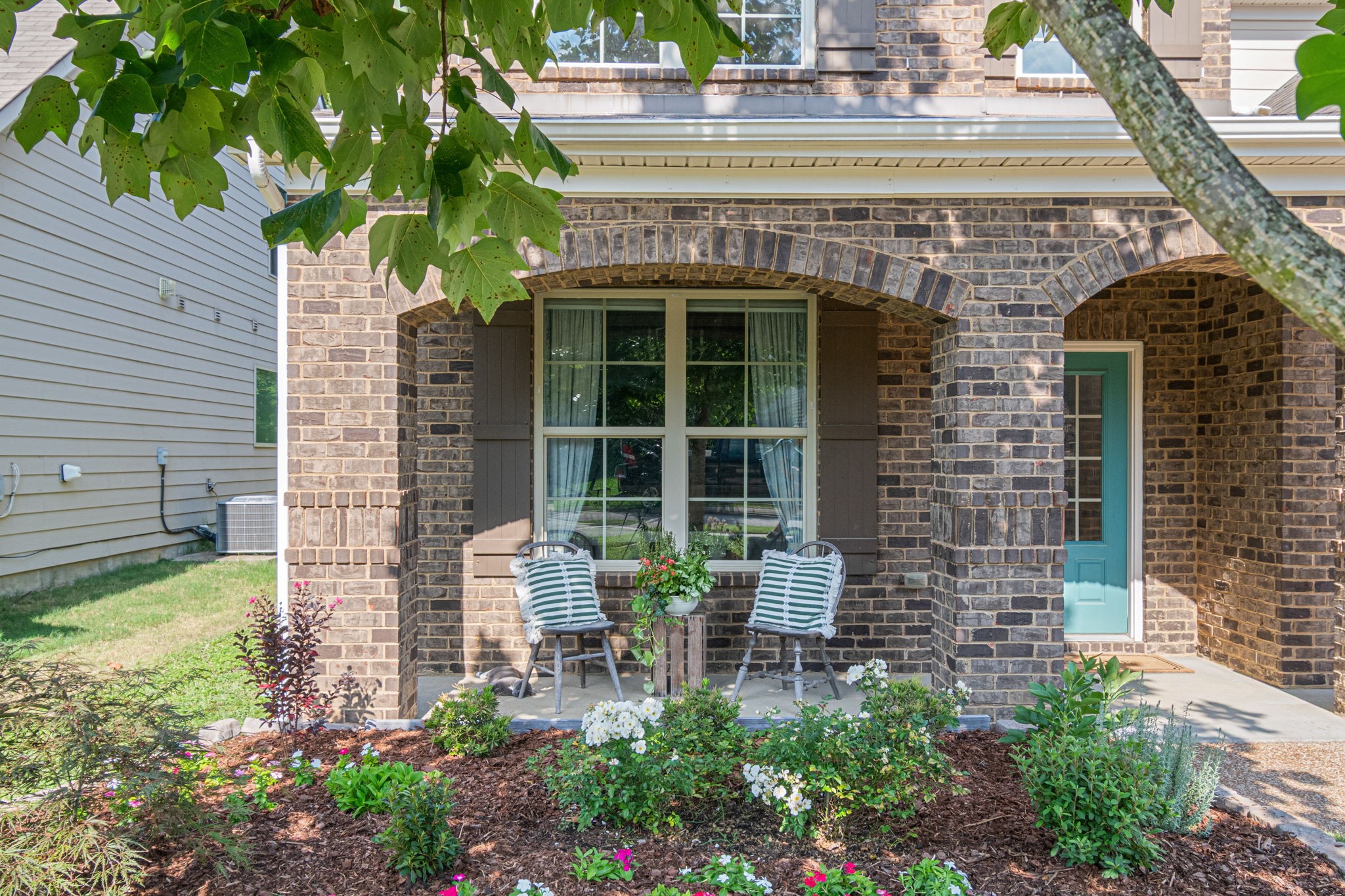 6013 Lori Anne Dr
