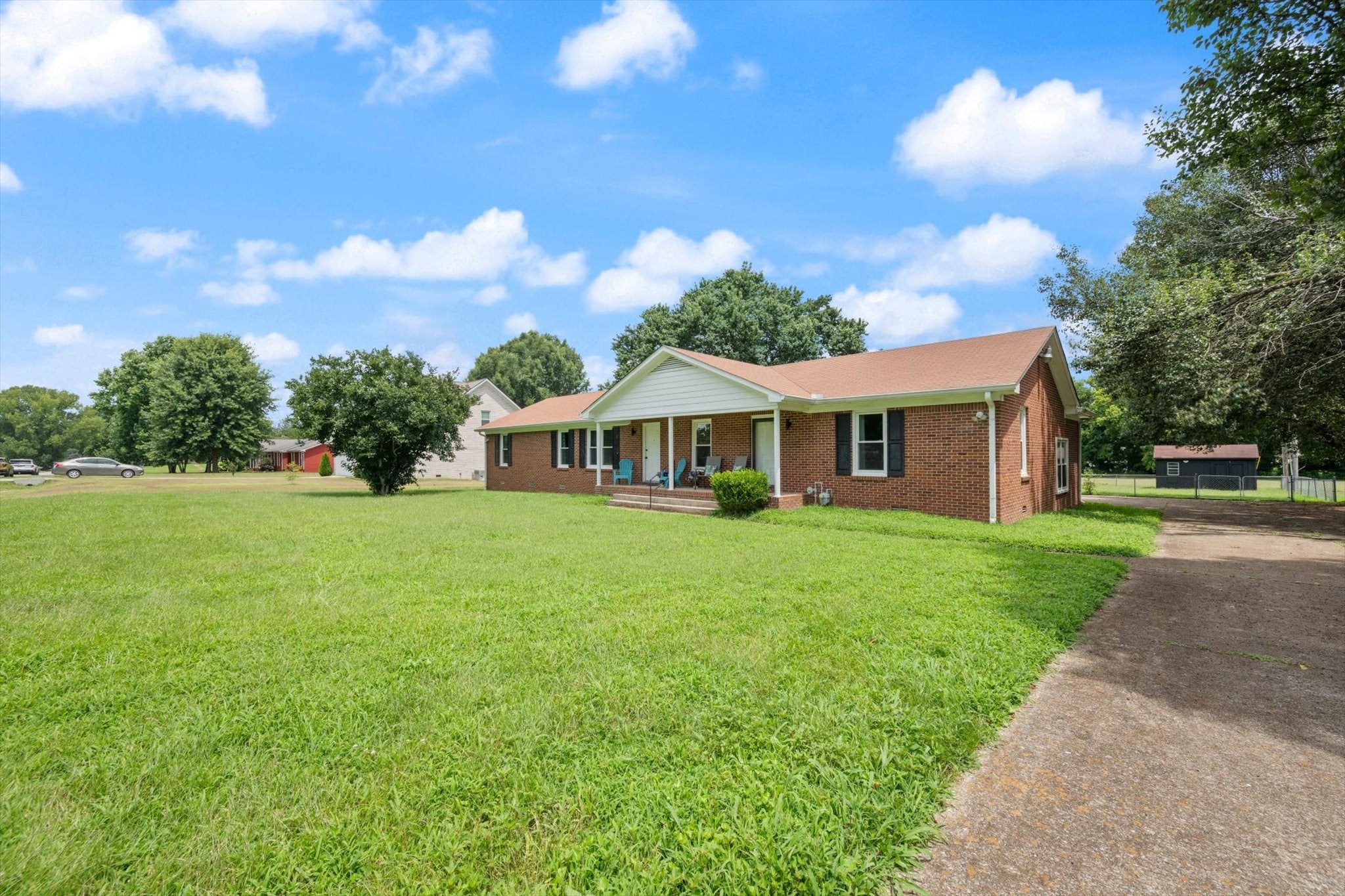 704 Redwood Cir