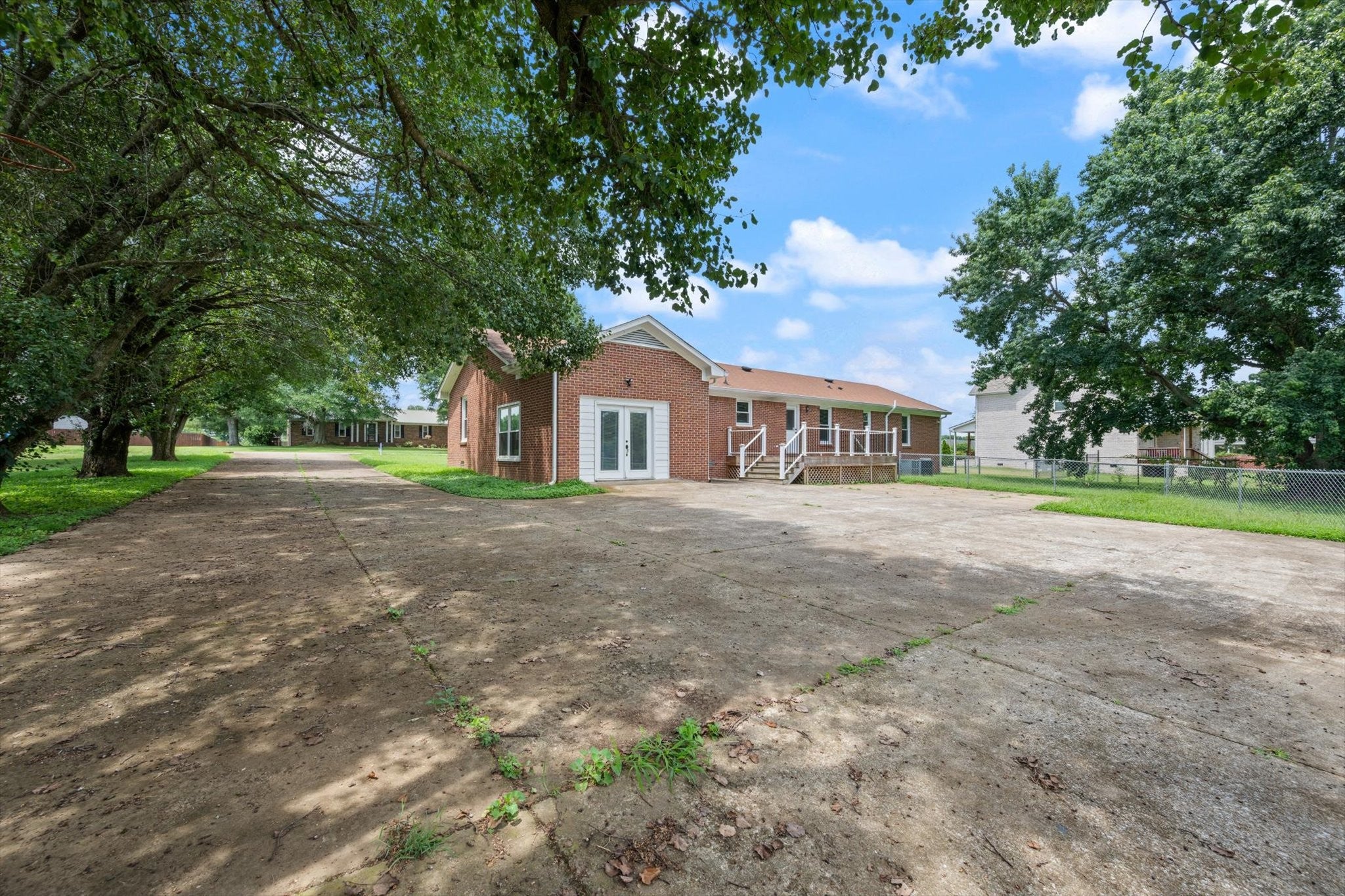 704 Redwood Cir