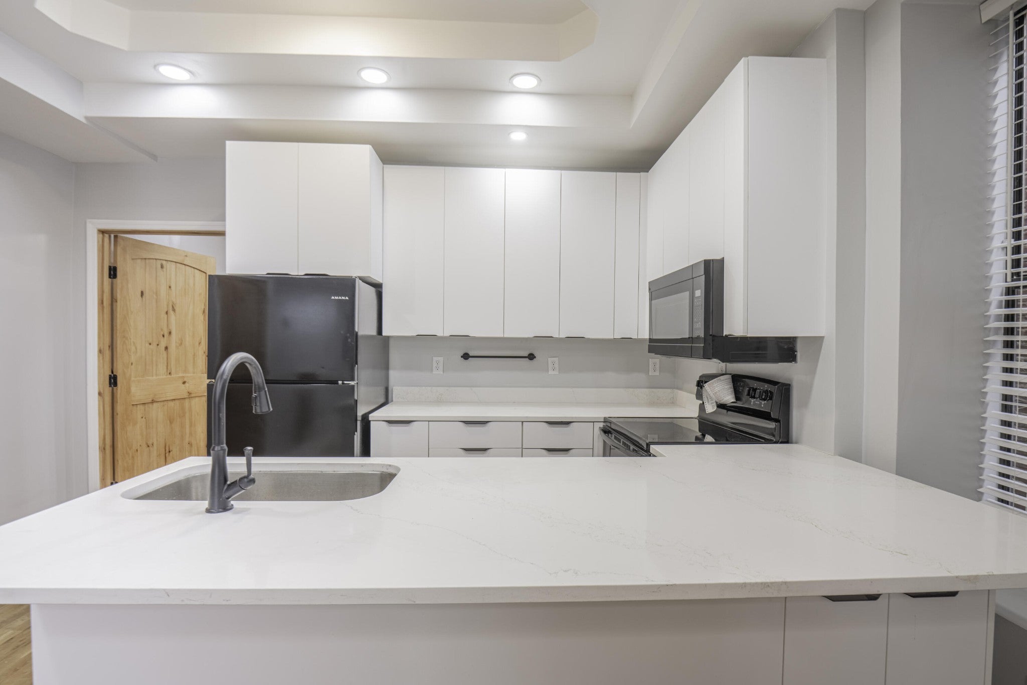802 Central Avenue 3