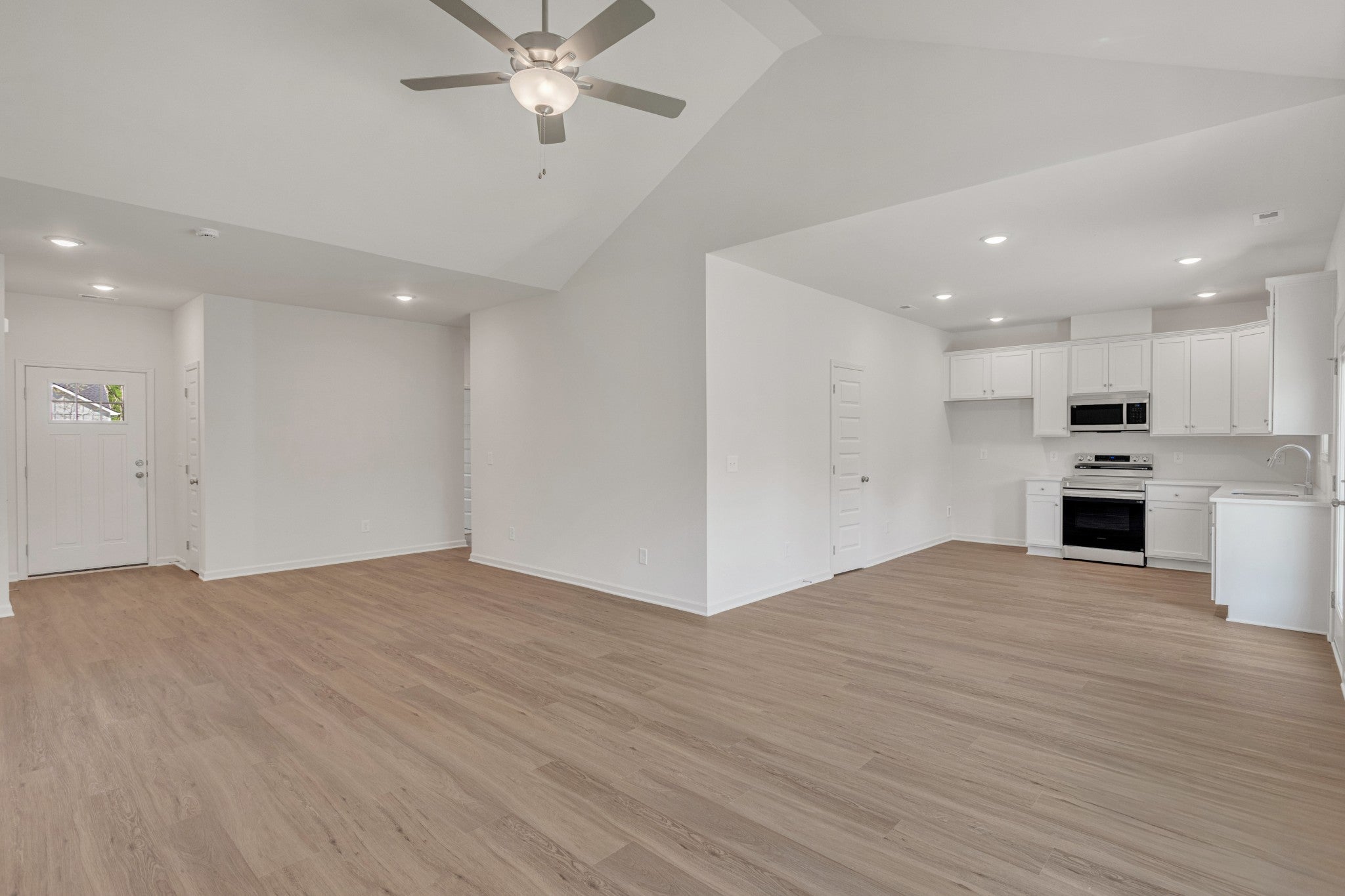 7208 Cox Pike