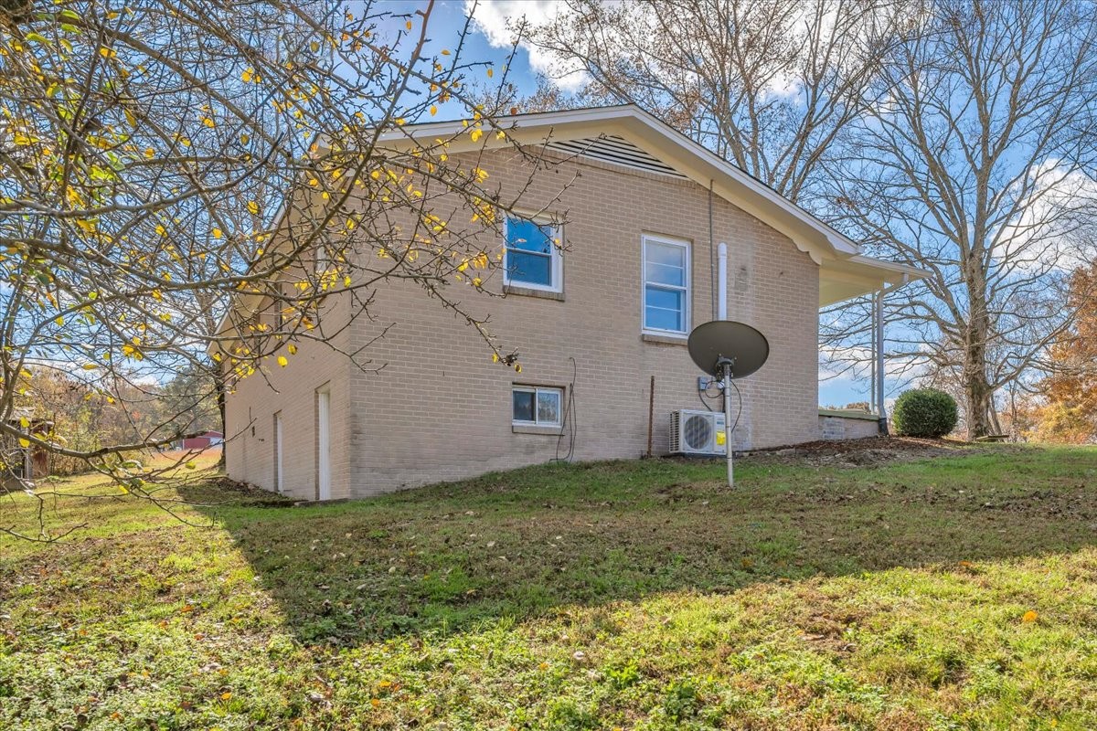 390 Junus Jackson Hollow Rd