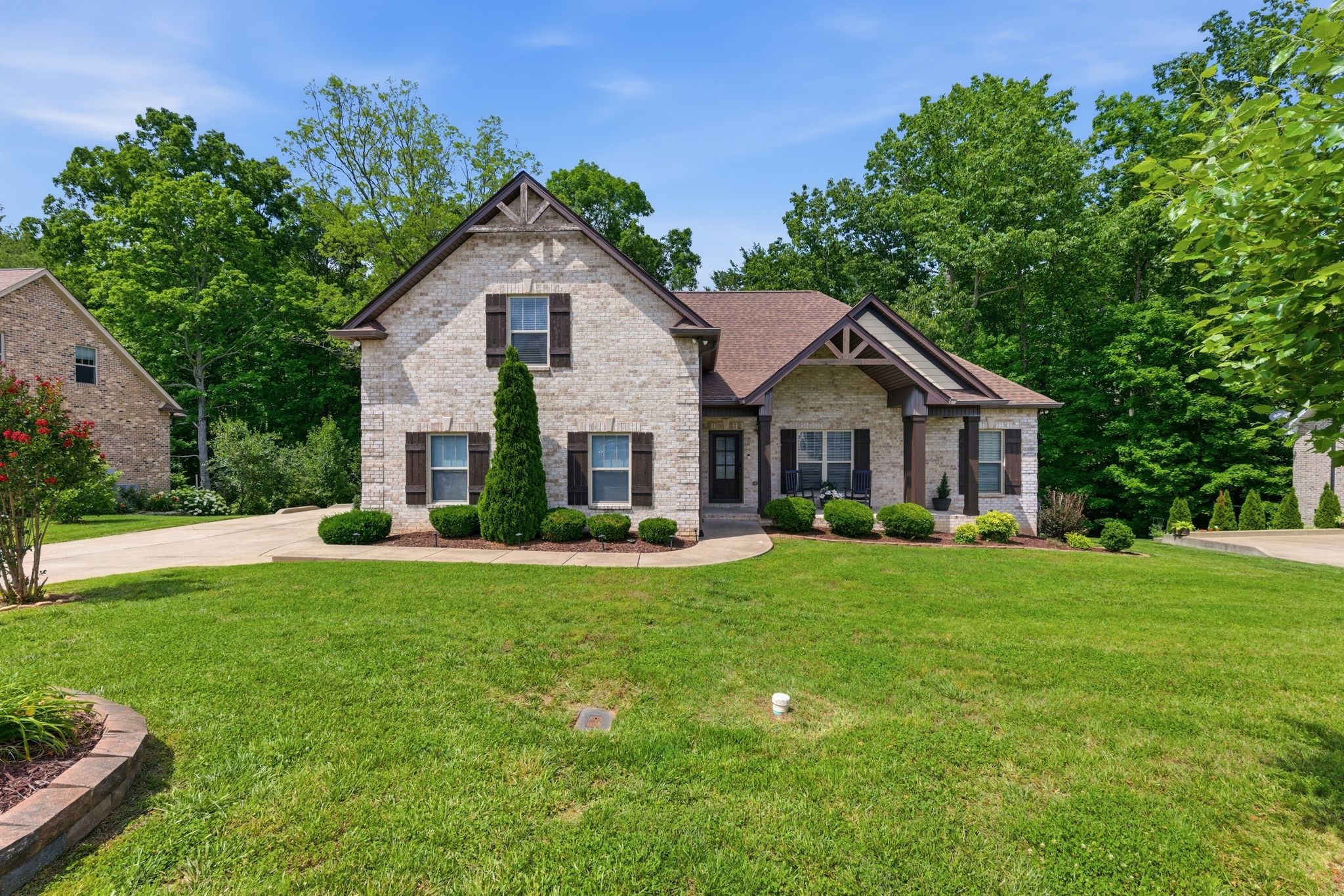 2065 Stratford Ln