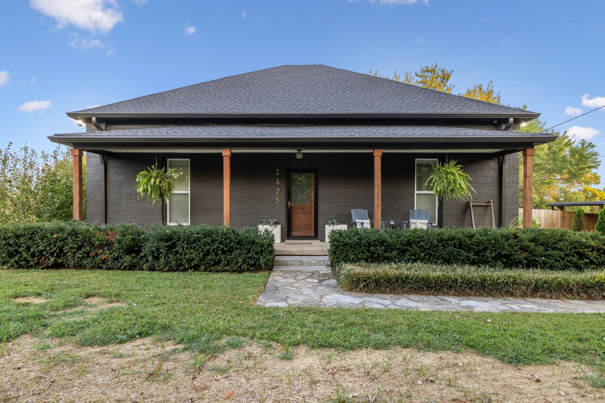 2-bed listing at 2325 Lewisburg Pike, Franklin