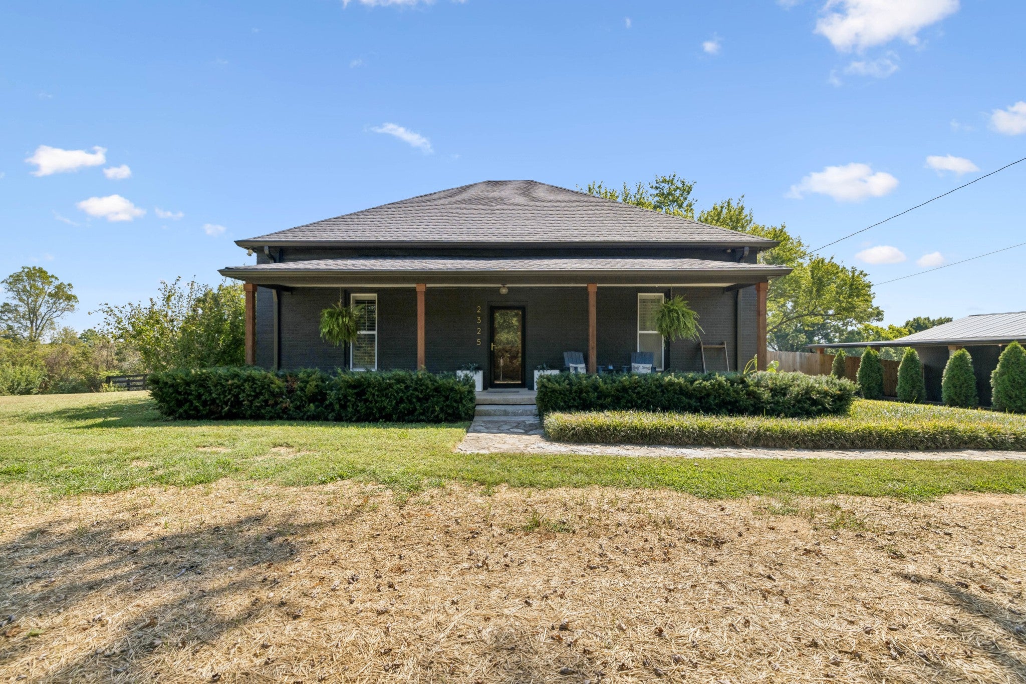 2325 Lewisburg Pike