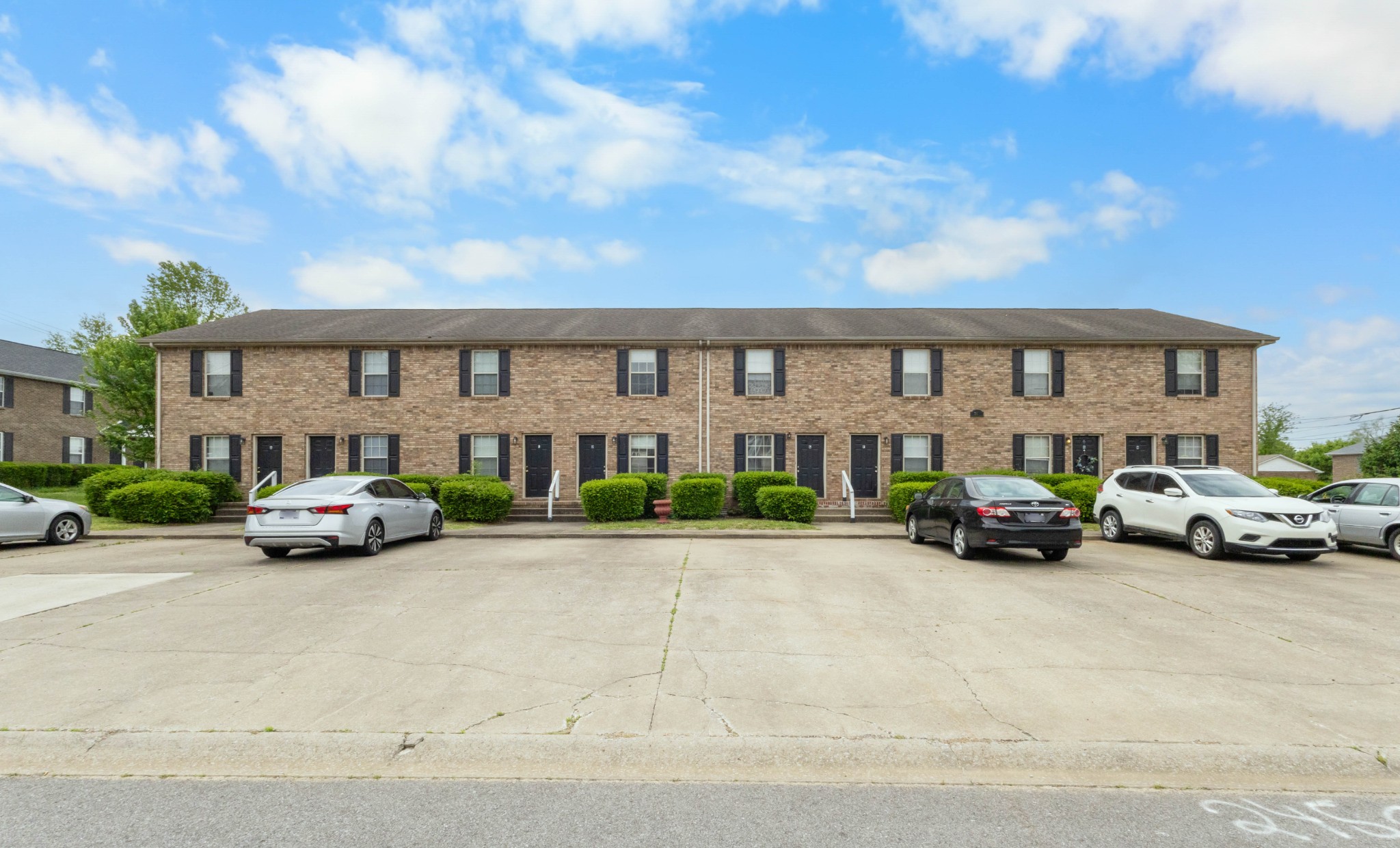 2450 Caroline Dr