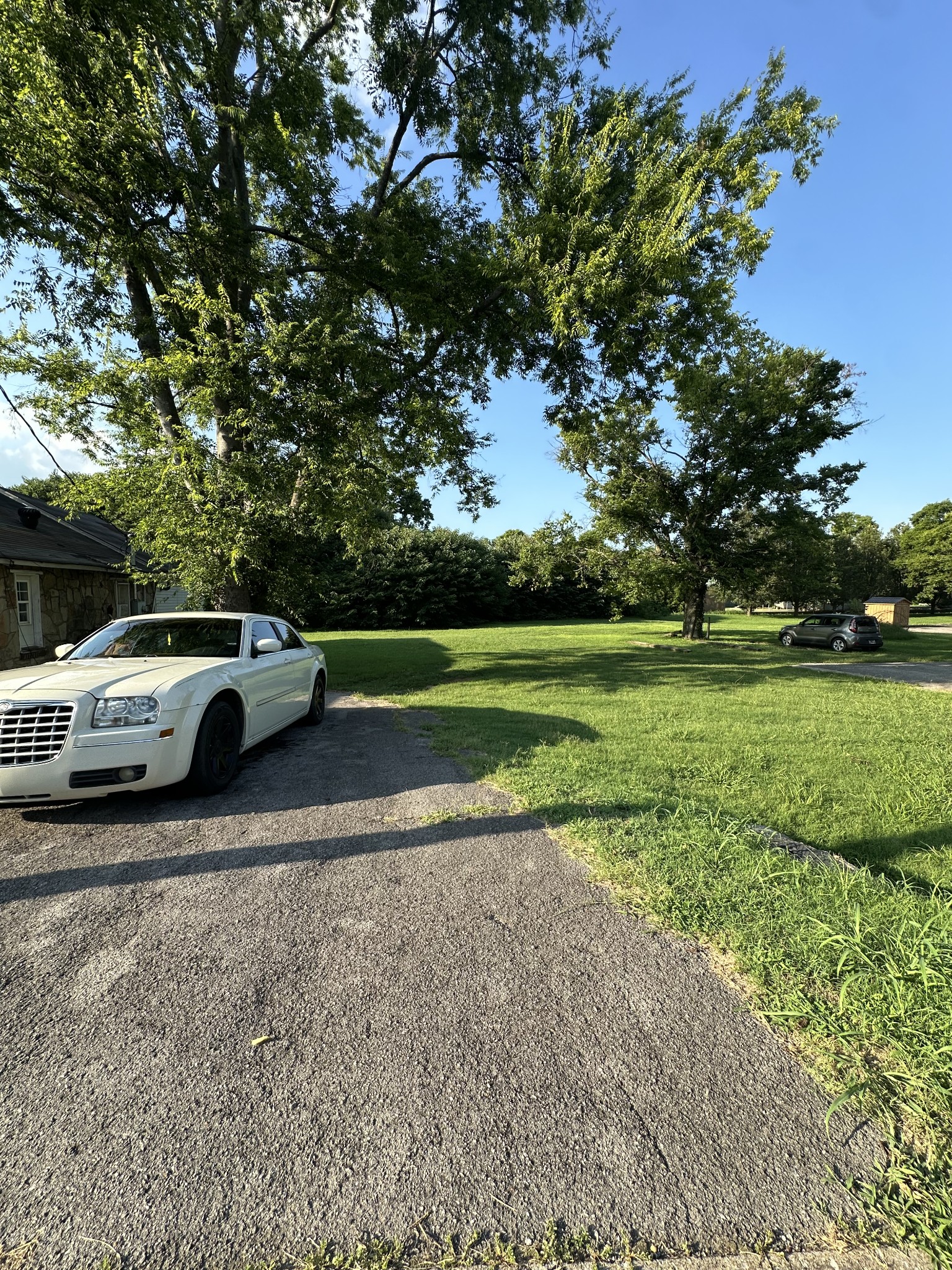 305 Coles Ferry Pike