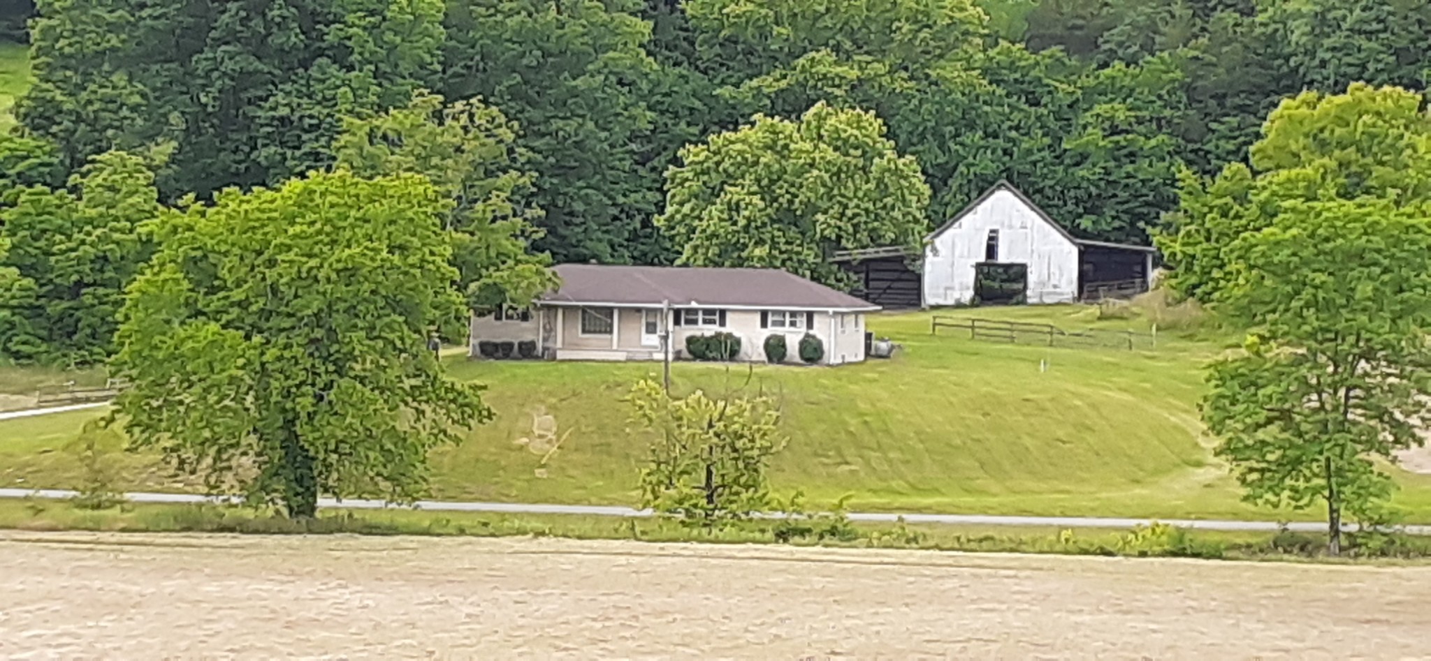 Photo 1 of 28 of 4046 Haislip Hollow Rd house