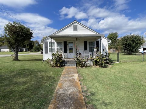214 Fairview St Estill Springs TN 37330