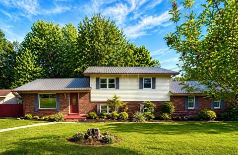 2793 Old Blacktop Rd Mc Ewen TN 37101