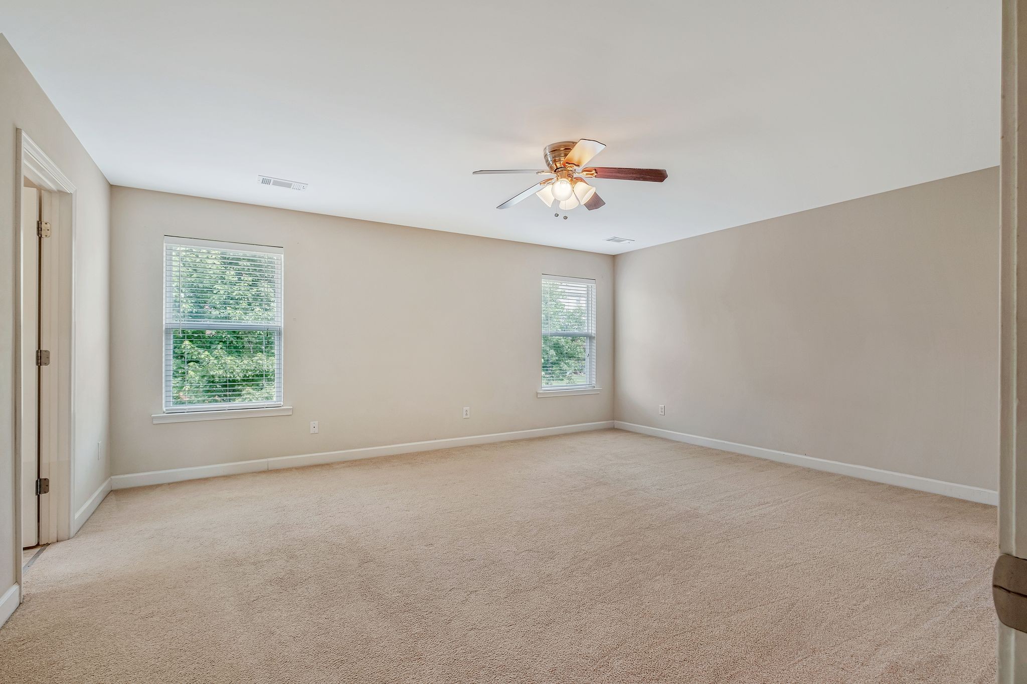 Franklin, Tennessee 37067, United States, 5 Bedrooms Bedrooms, ,3 BathroomsBathrooms,Residential,Active,173492