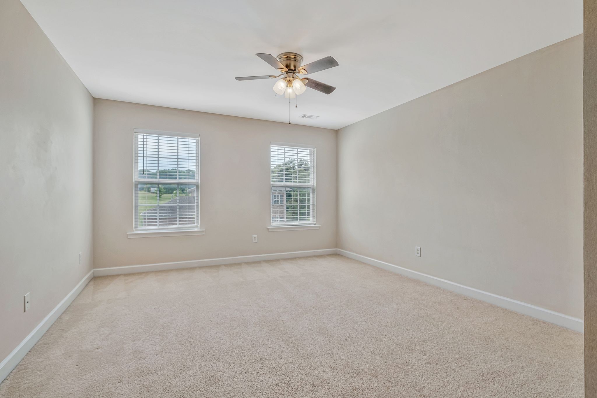 Franklin, Tennessee 37067, United States, 5 Bedrooms Bedrooms, ,3 BathroomsBathrooms,Residential,Active,173492