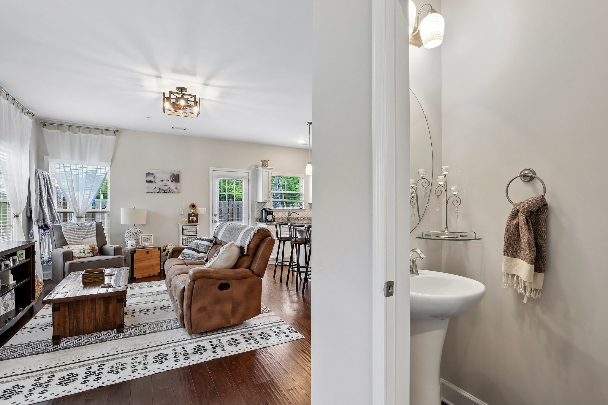 3009 Thornbury Pl