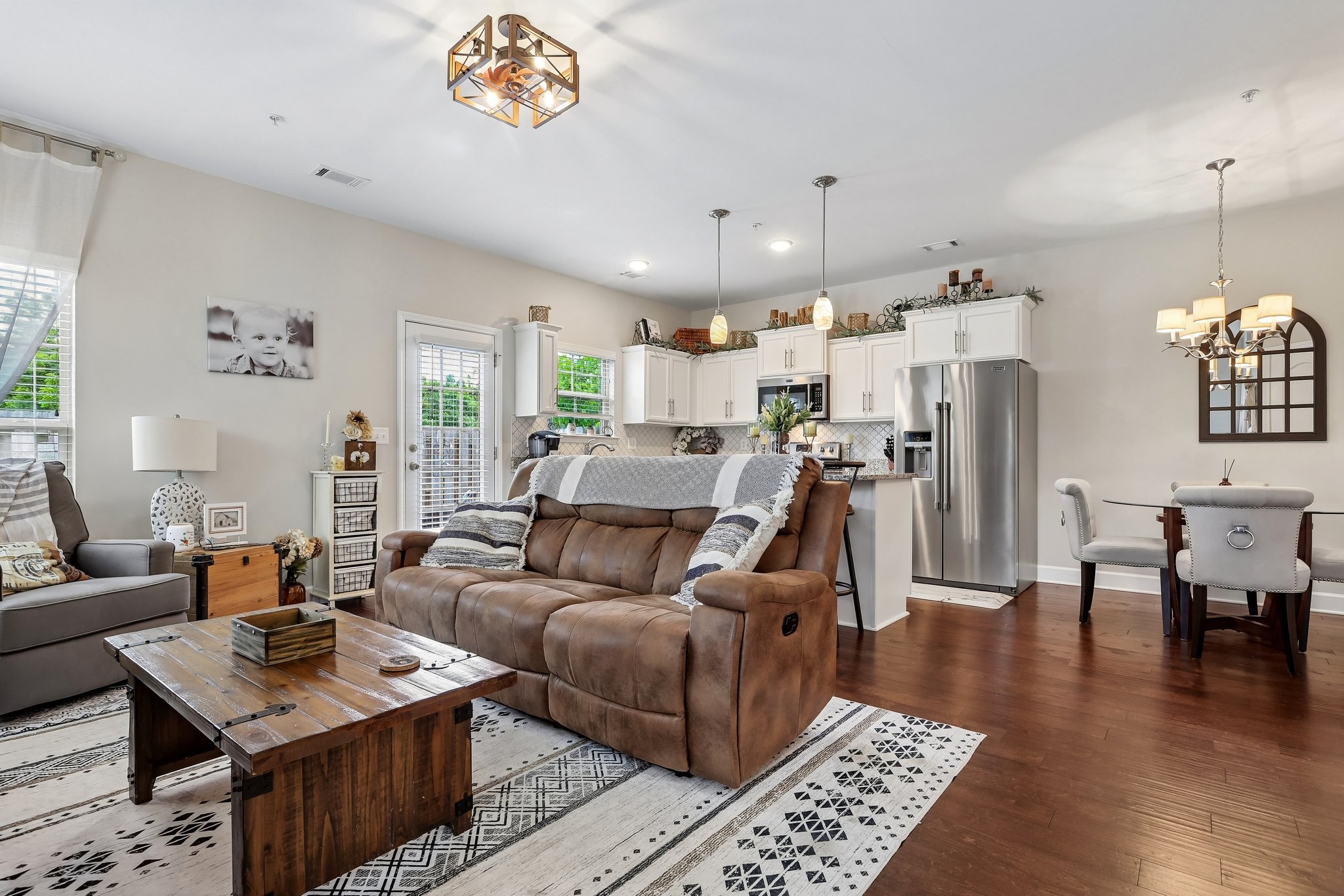 3009 Thornbury Pl