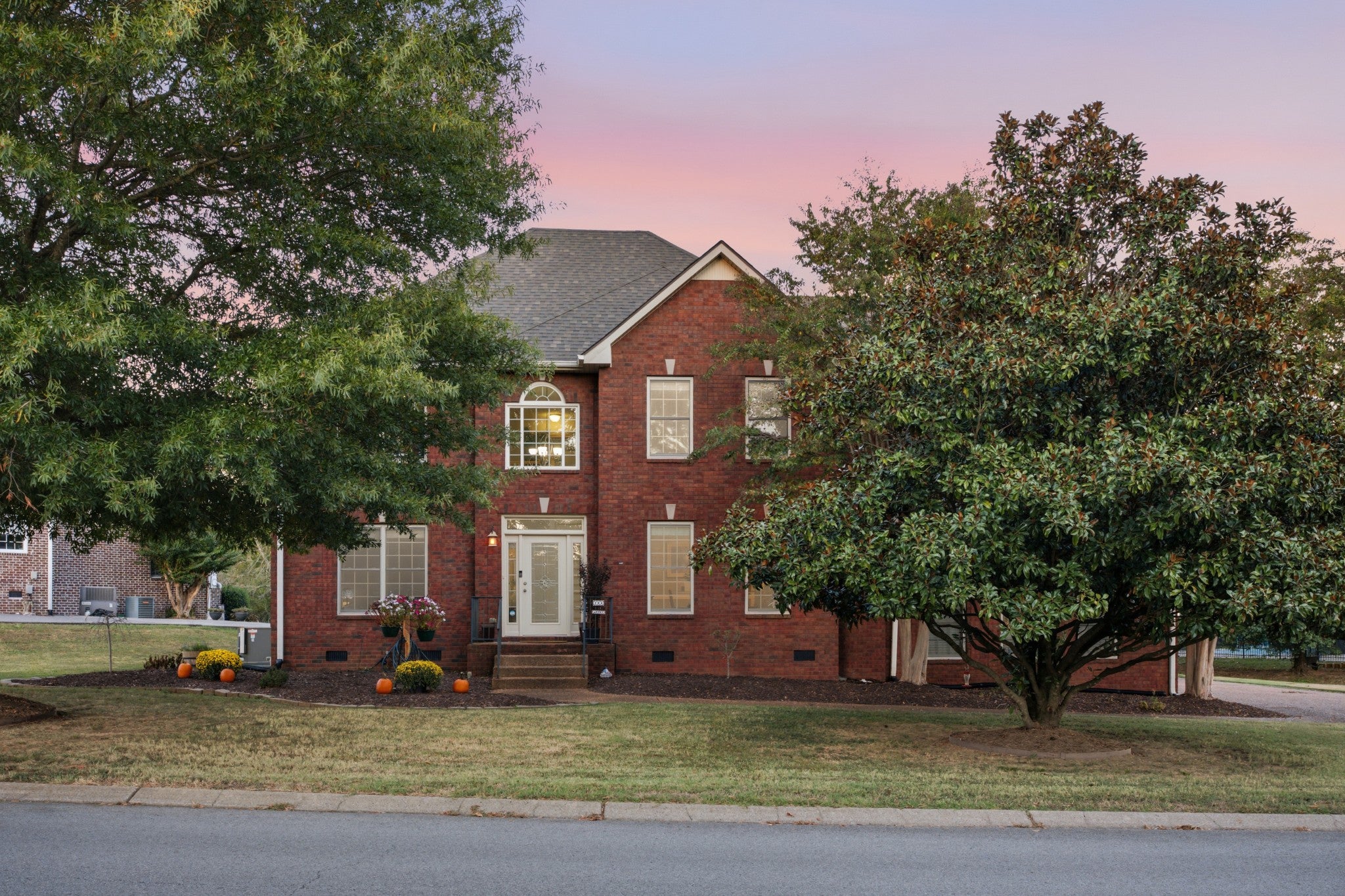 145 N Wynridge Way