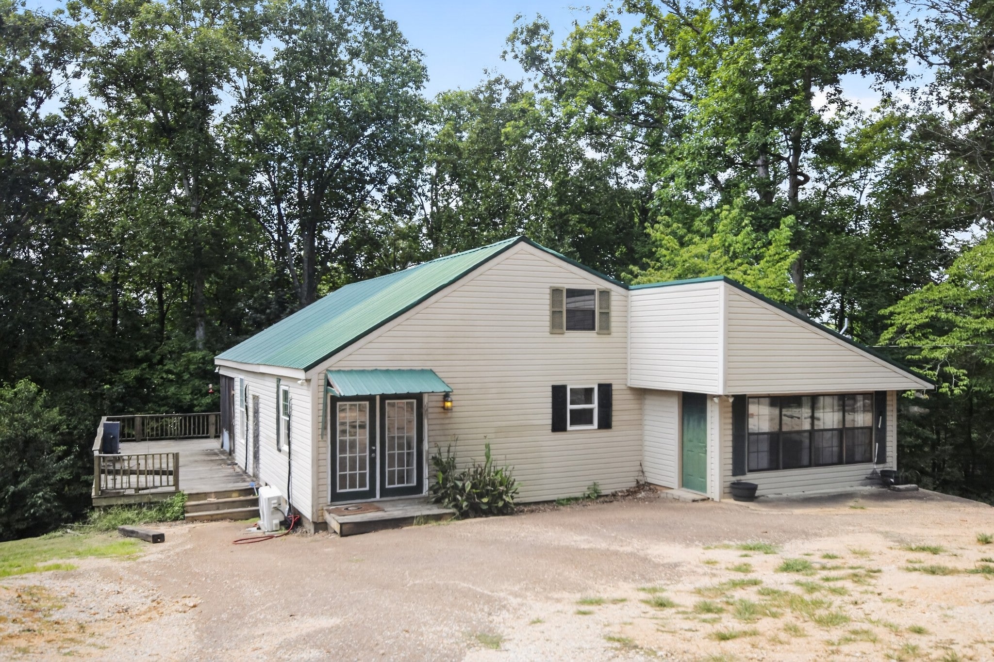 187 Sweetbrier Dr