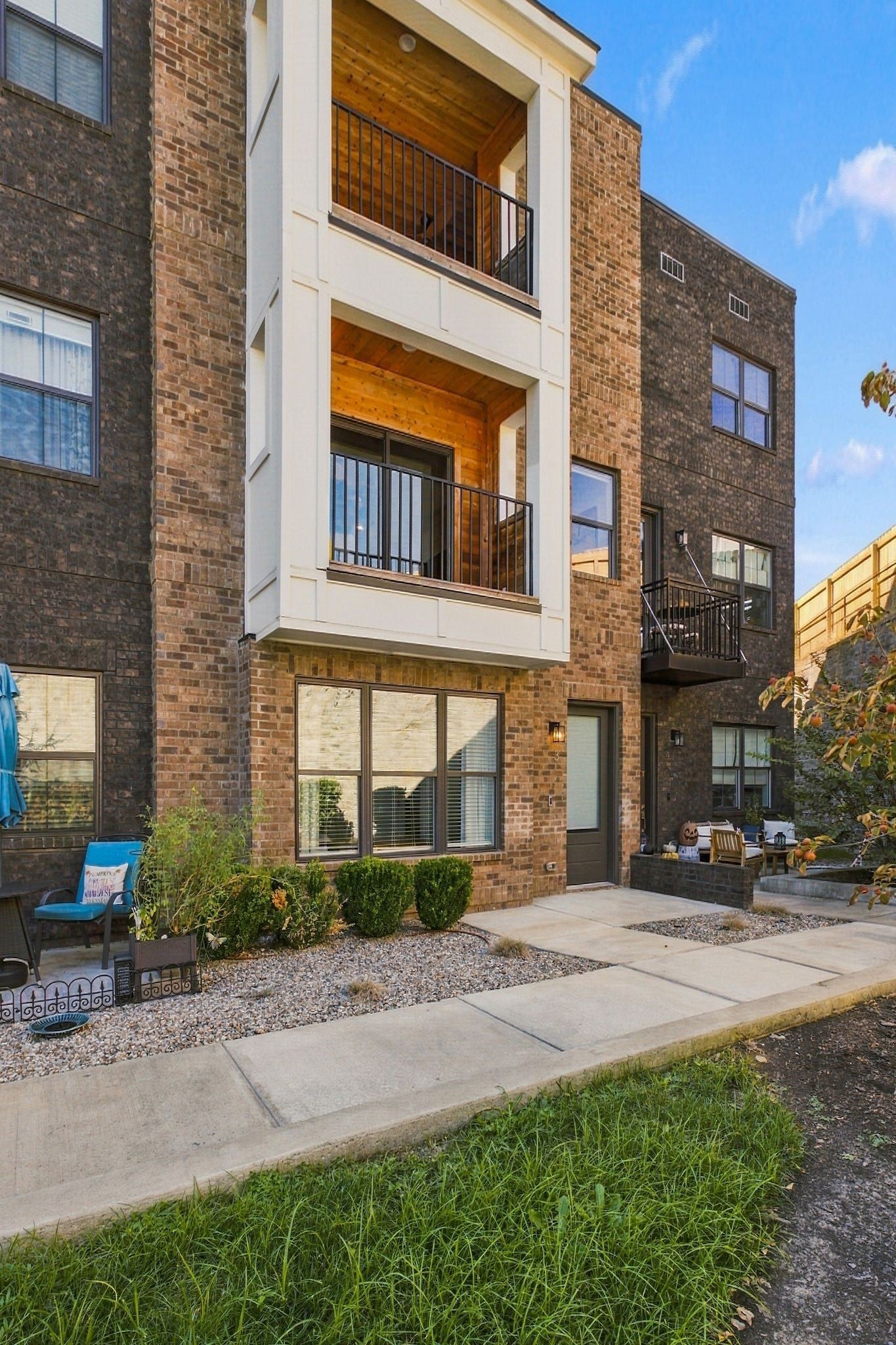 732 Inspiration Blvd 3