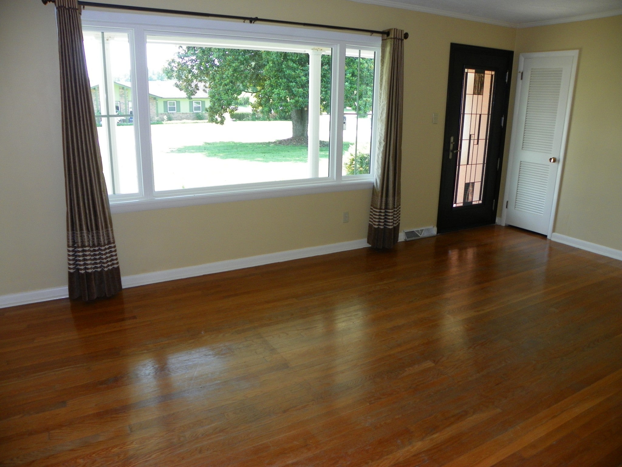 202 Gillen Dr
