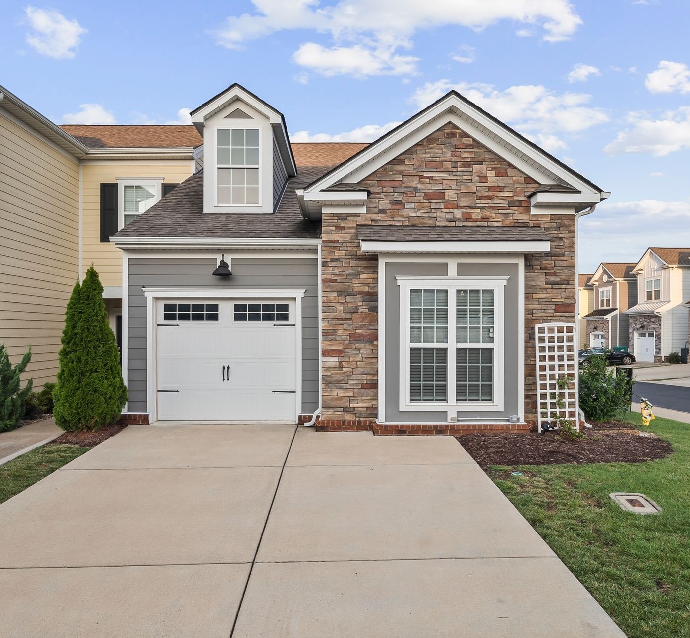100 Bergen Dr