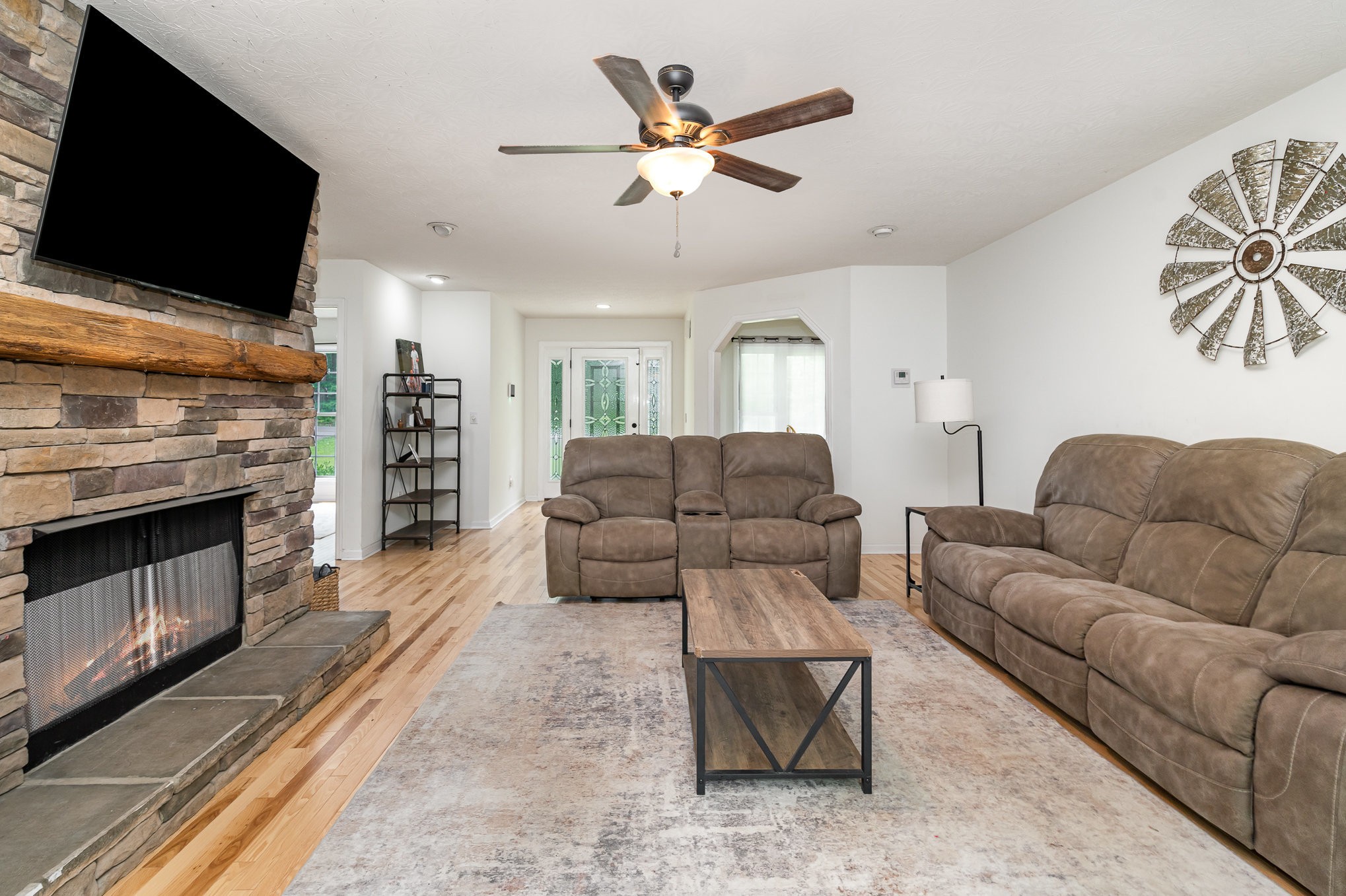 1462 Peter Pond Rd