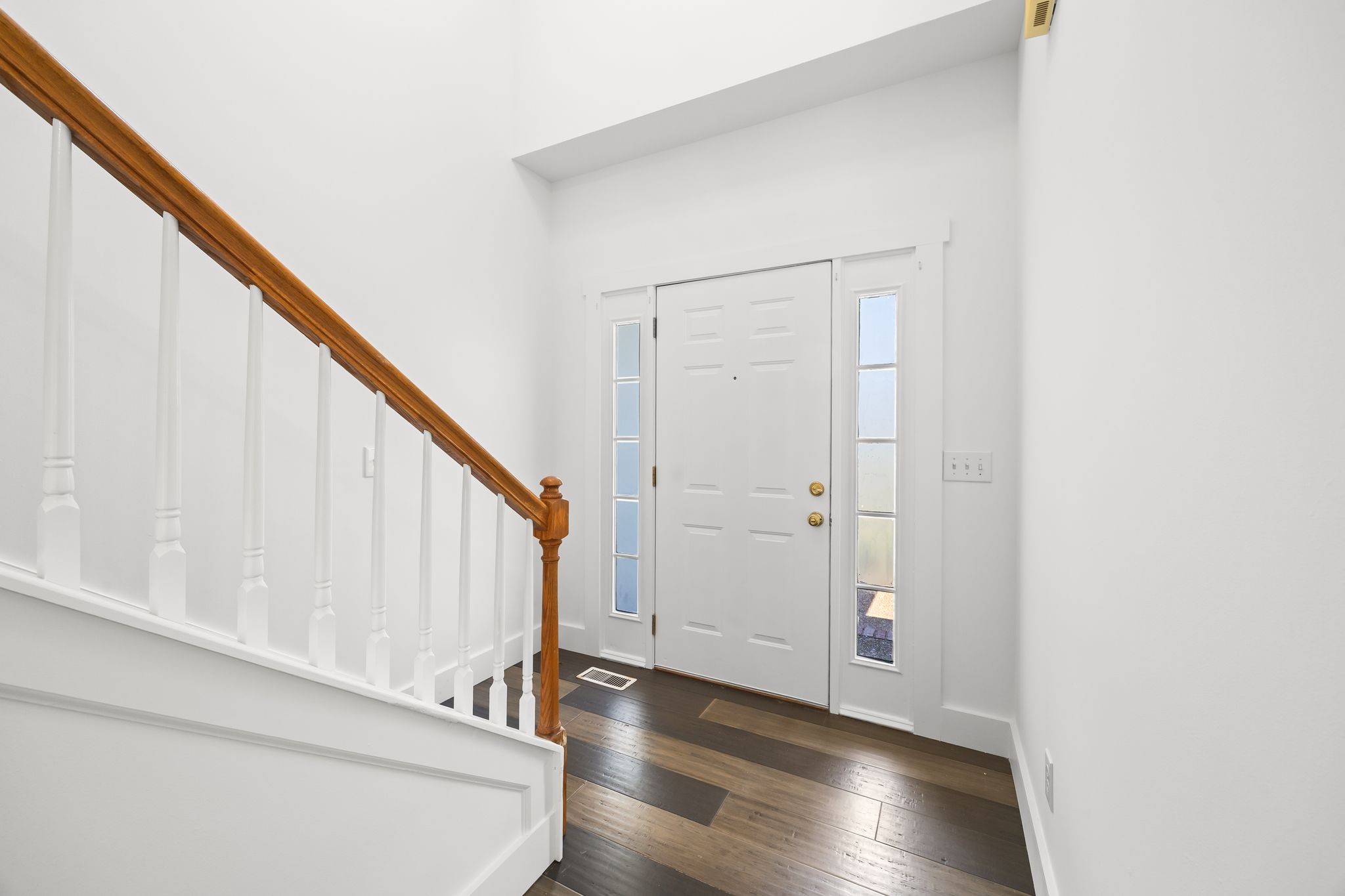 2821 Lafayette Dr