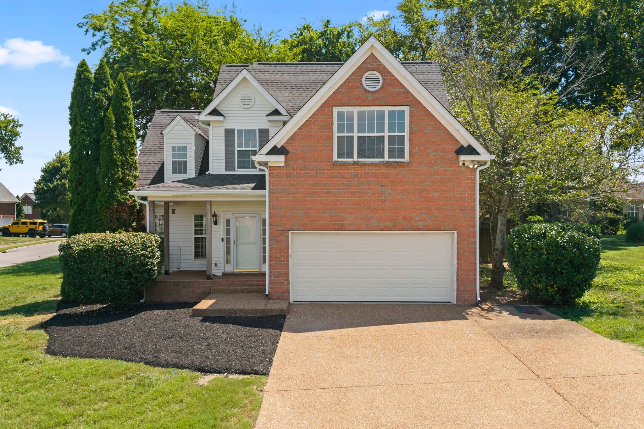 2821 Lafayette Dr