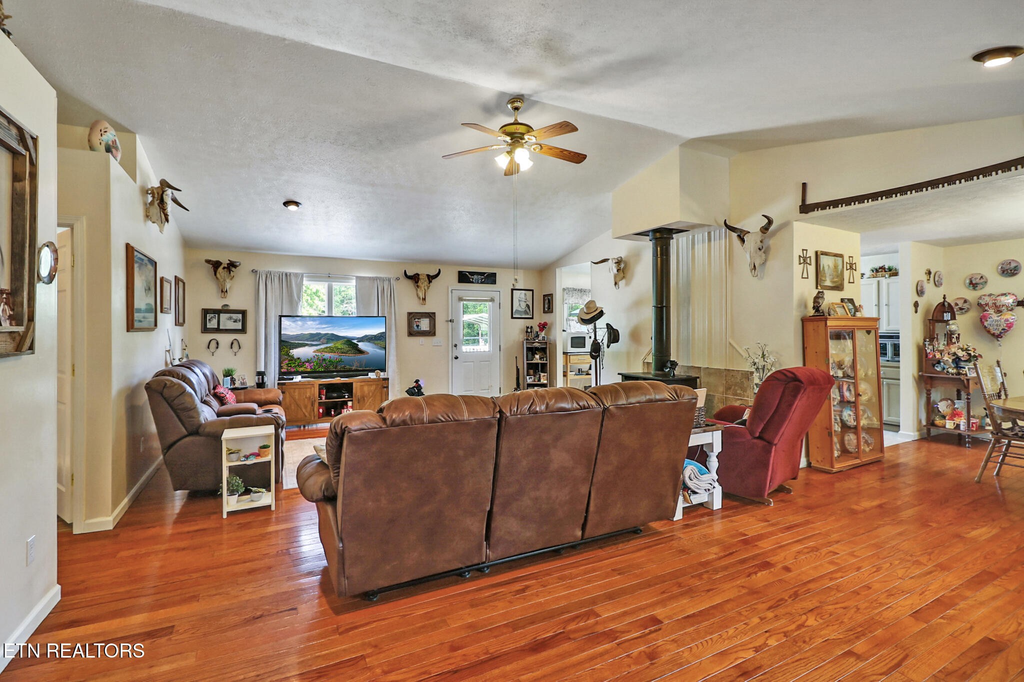 502 Rector Rd