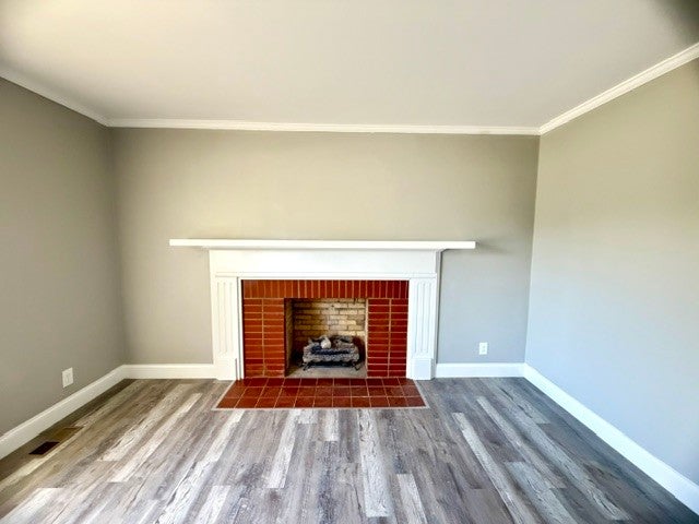 242 Main St
