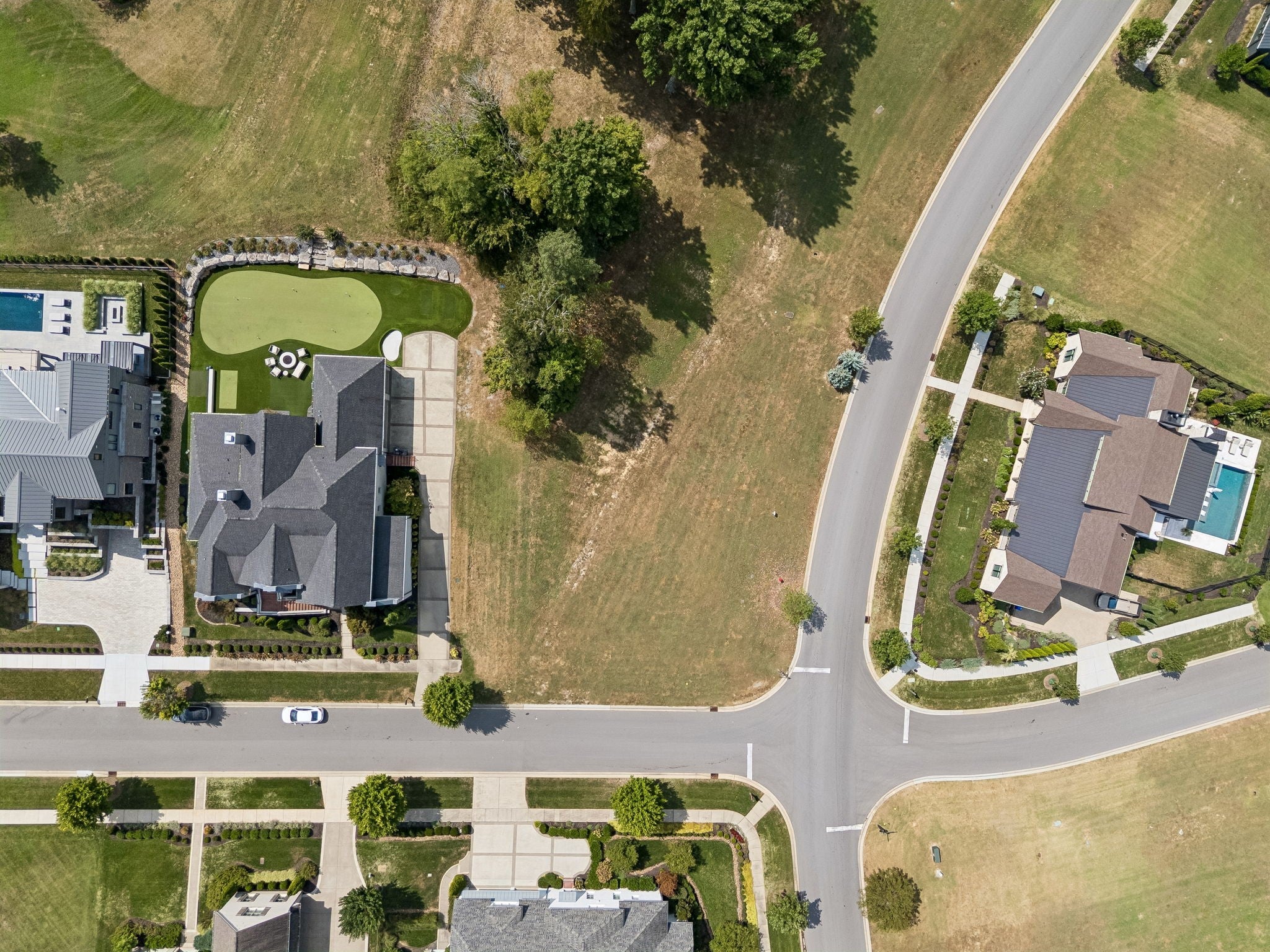 7100 Lanceleaf Dr