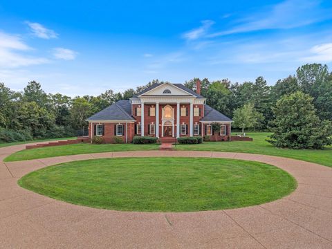 1465 New Columbia Hwy Lewisburg TN 37091