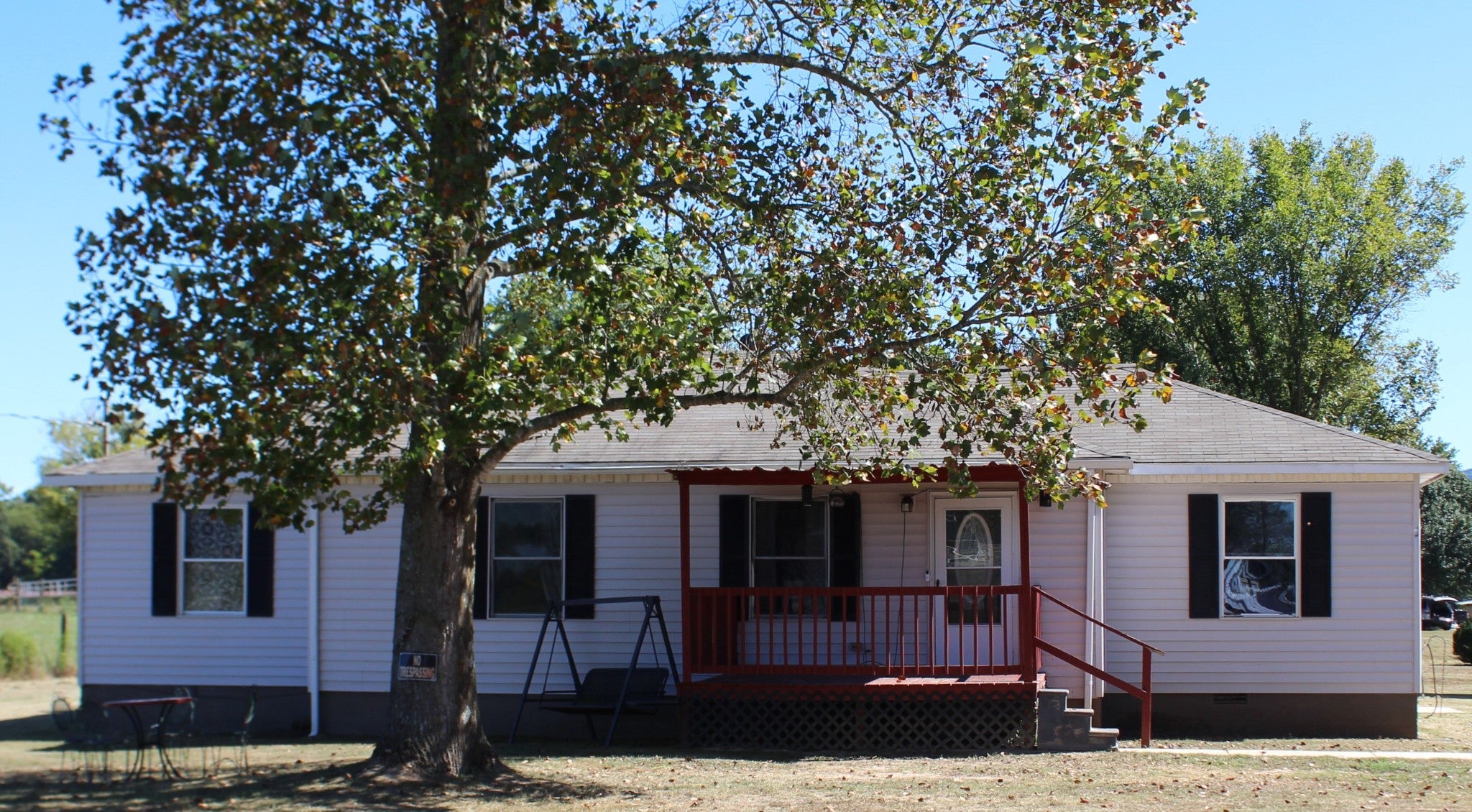 537 Isbell Ln